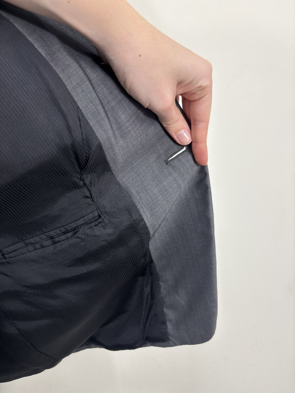 Ermenegildo Zegna Ermenegildo Zegna Soft Men’s 2-Piece Gray Wool Suit Size 42R - 9 Thumbnail