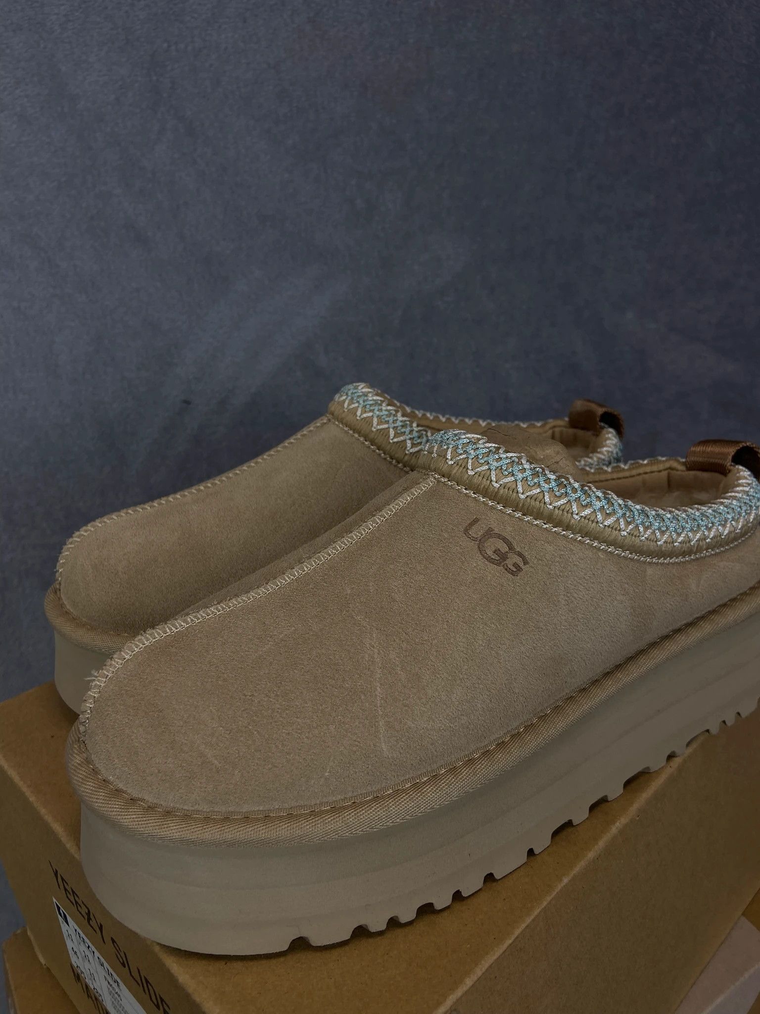 Ugg UGG Light Brown Winter Boots Size 39 Size US 9 / IT 39 - 2 Thumbnail