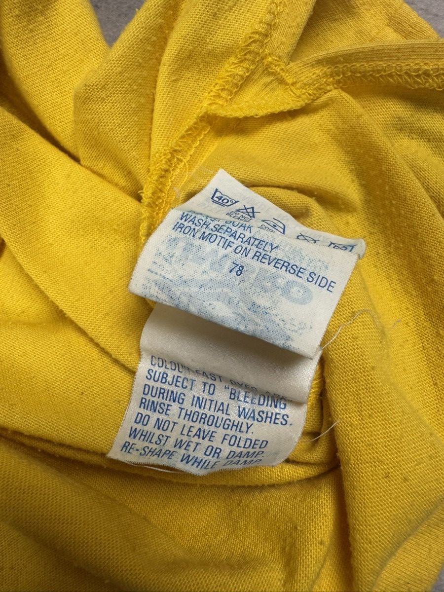 Umbro Vintage Umbro Pro Training Yellow jersey Brazil size L Size US L / EU 52-54 / 3 - 7 Thumbnail