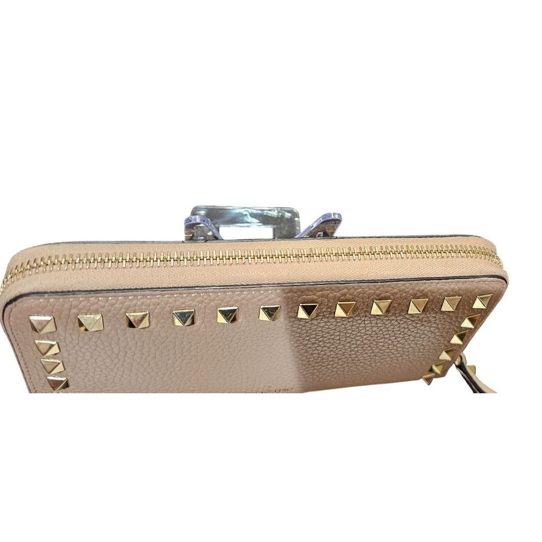 Valentino Garavani Rockstud Pebble Leather Zip Around Wallet