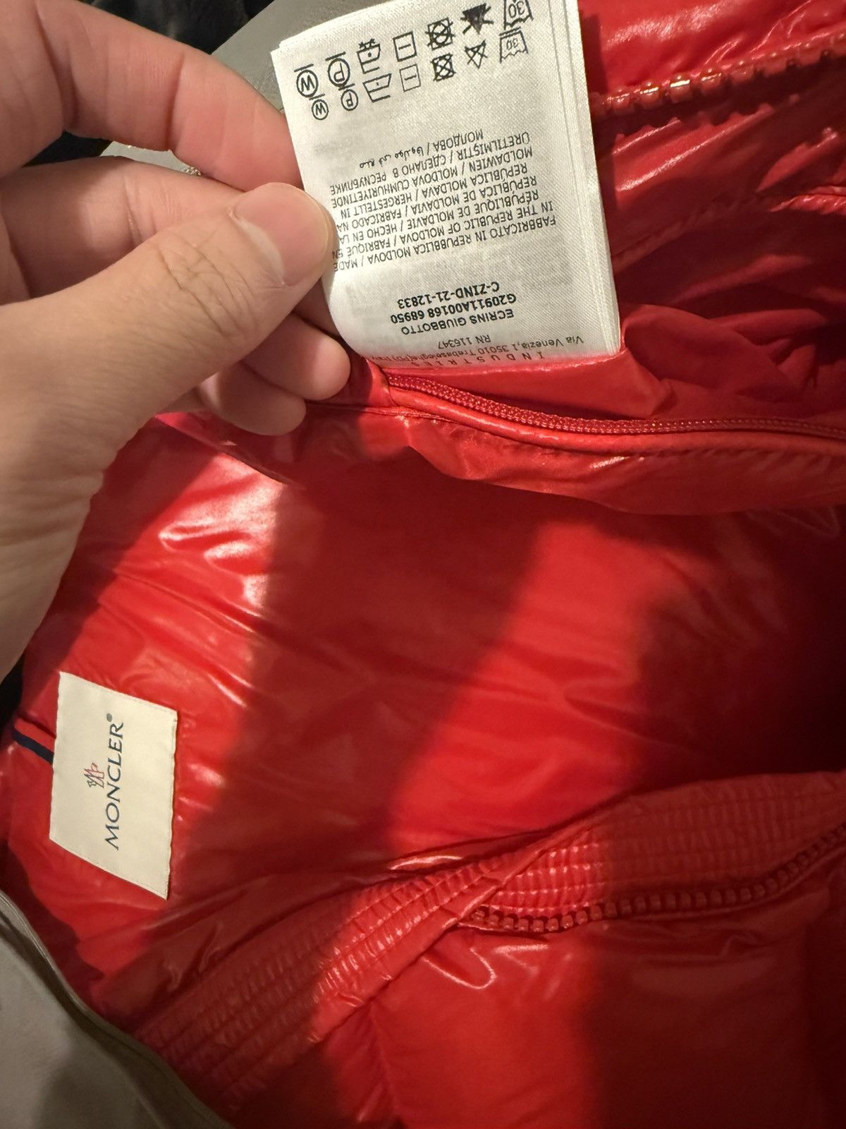 Moncler Moncler red jacket Size US M / EU 48-50 / 2 - 12 Thumbnail