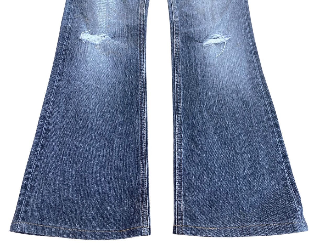 Japanese Brand Japanese Brand Faded Wash Ripped Knee Style Flare Jeans Size US 27 - 5 Thumbnail