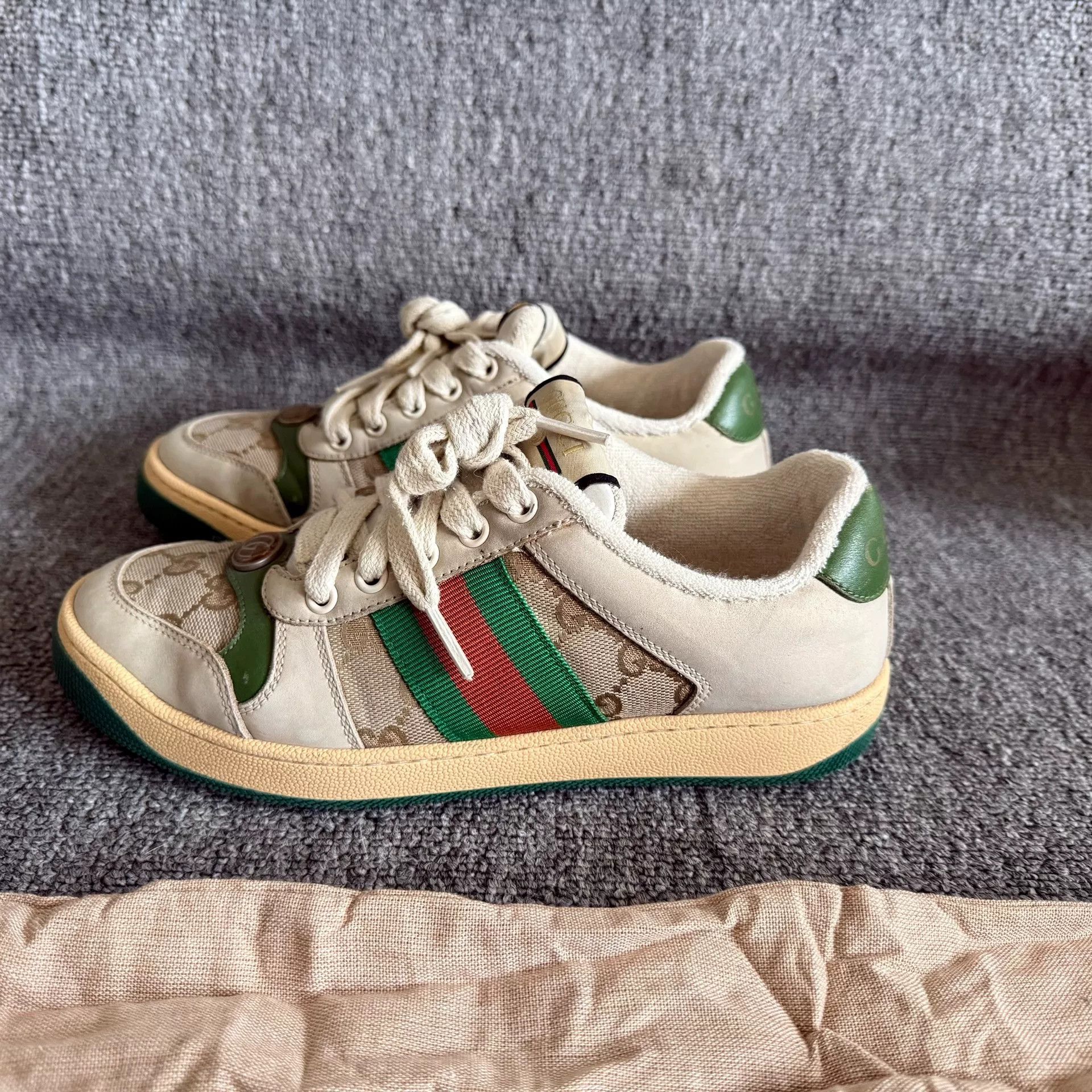 Gucci Gucci Green Tail Dirty Shoes Size 36 Size US 5 / IT 35 - 1 Thumbnail