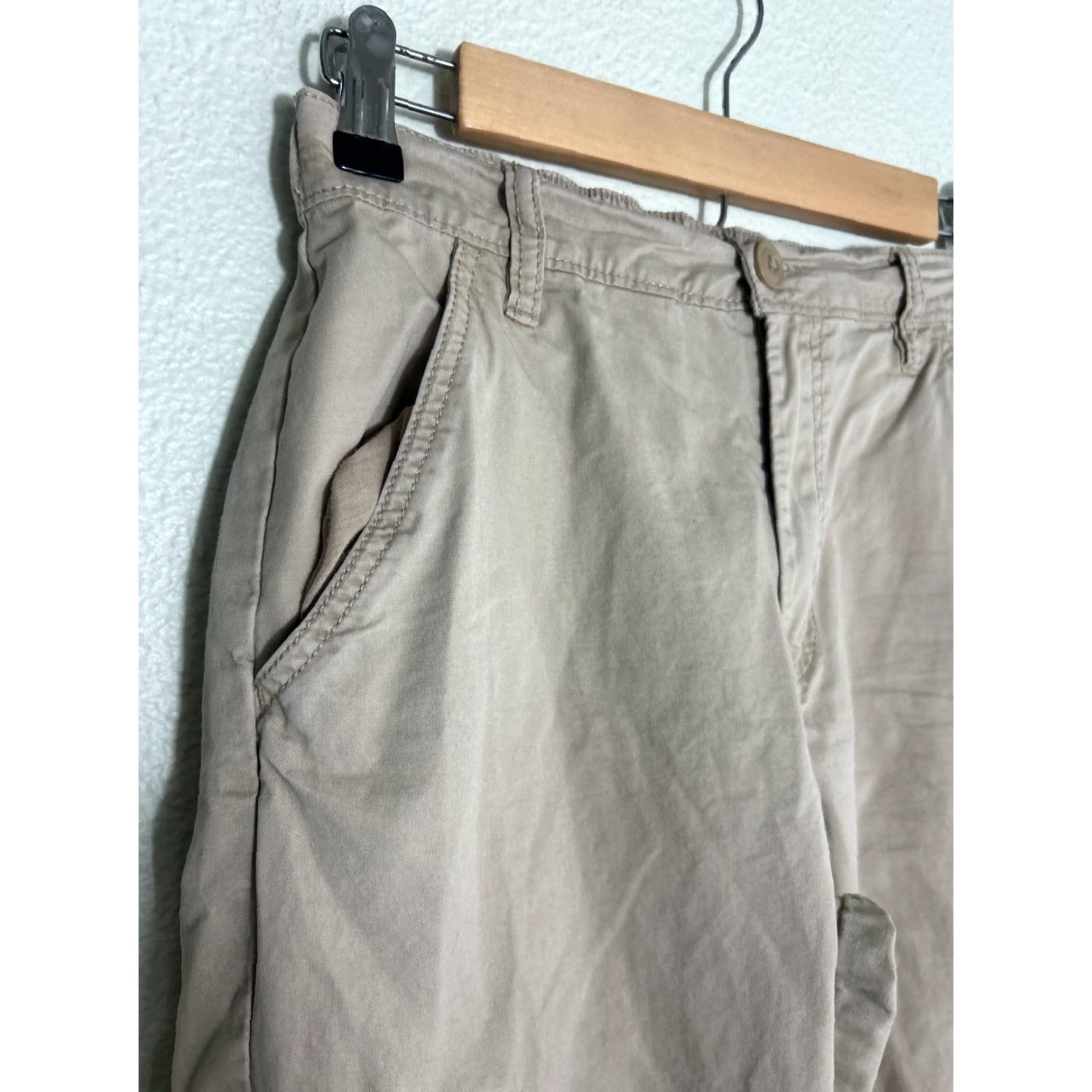 Aeropostale Aeropostale Womens XS Cargo Pants Elastic Waist Cotton Beige 25x29 Size 26" / US 2 / IT 38 - 4 Thumbnail