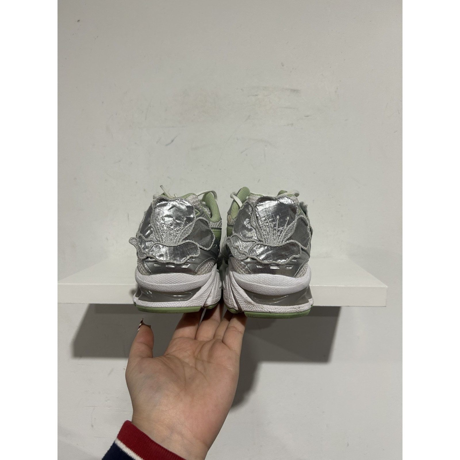 Asics ASICS GEL-KAYANO 14 CELCILE BAHNSEN WHT JADE SZ 10 PREOWNED Size US 10 / EU 43 - 7 Thumbnail