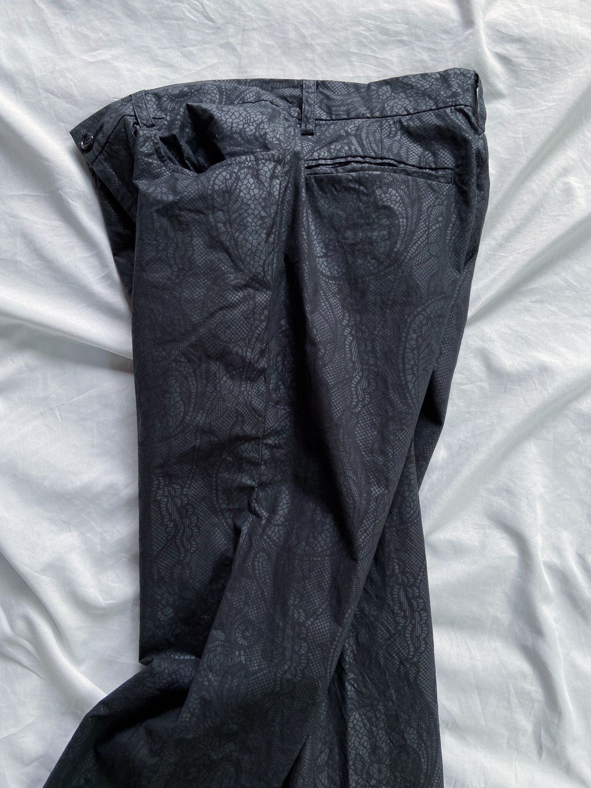 5351 POUR LES HOMMES 5351 POUR LES HOMMES BANDANA CASUAL PANTS Size US 29 - 11 Thumbnail
