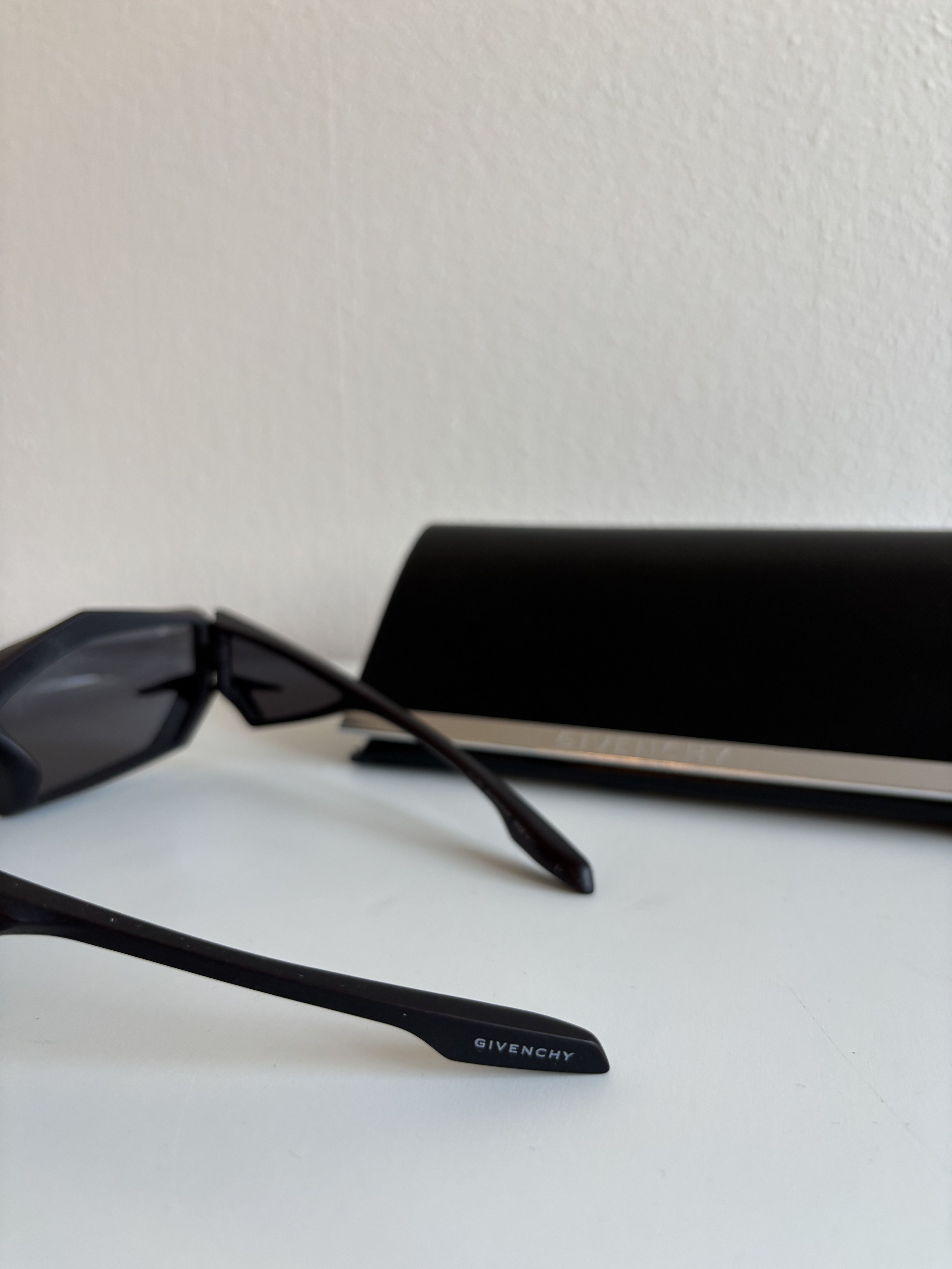 Givenchy Givenchy Giv Cut Sunglasses Size ONE SIZE - 4 Thumbnail