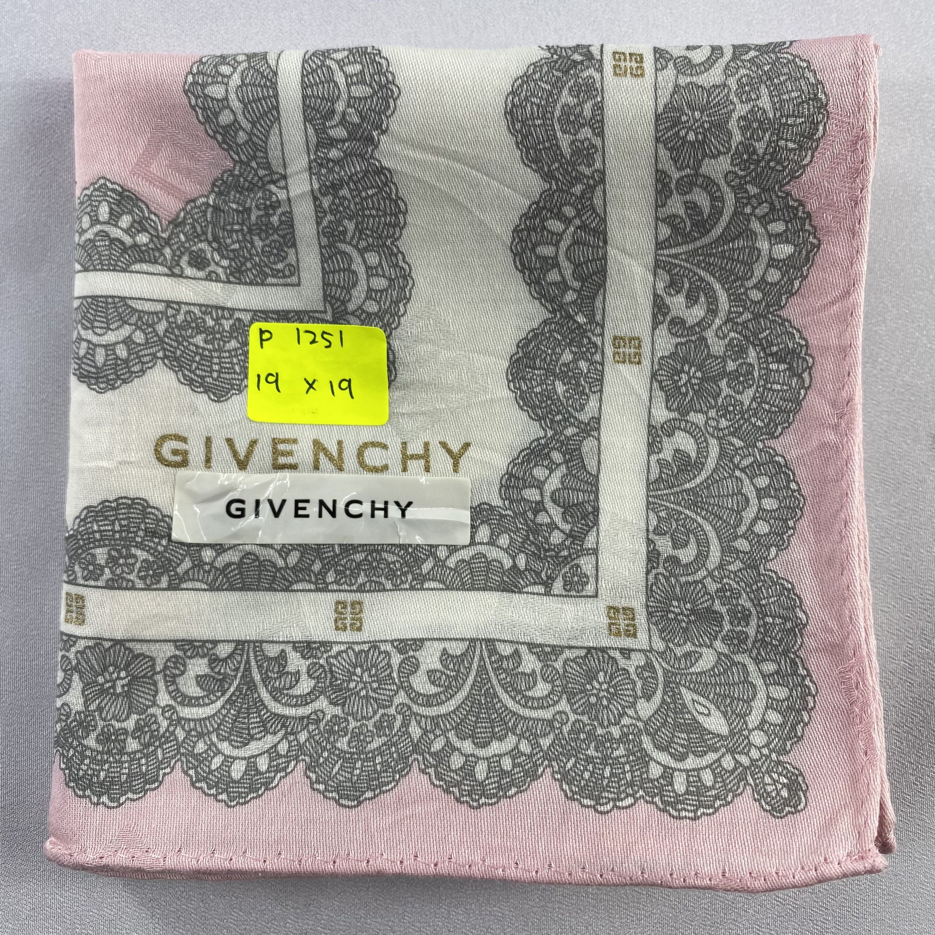 Vintage NWT Givenchy Bandana/ Handkerchief / Neckerchief-P1251 Size ONE SIZE - 5 Thumbnail
