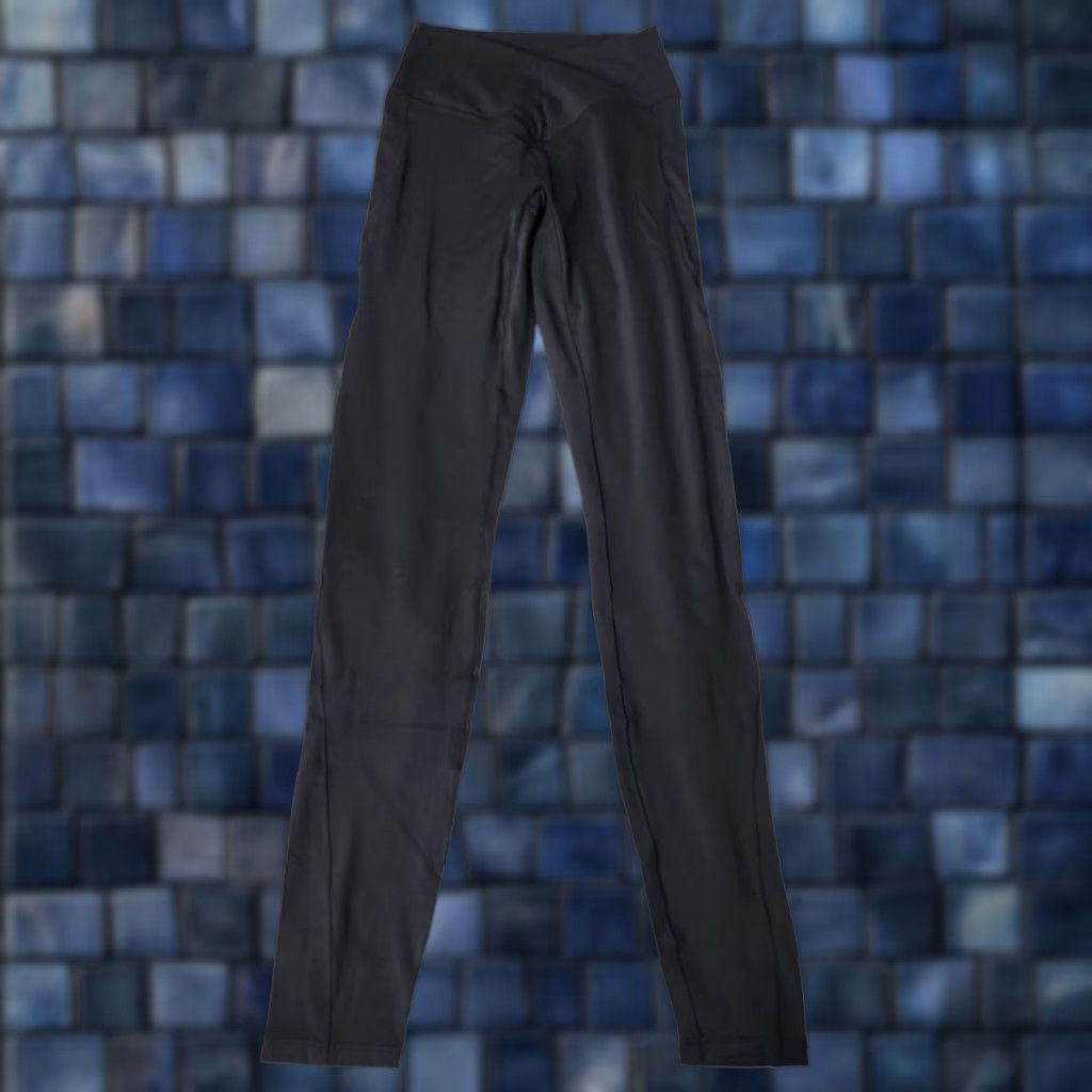 Vintage Halara Leggings Womens M Full Length Crossover Pull On Pants Elastic Waist Black Yoga Size 32" / US 10 / IT 46 - 1 Thumbnail