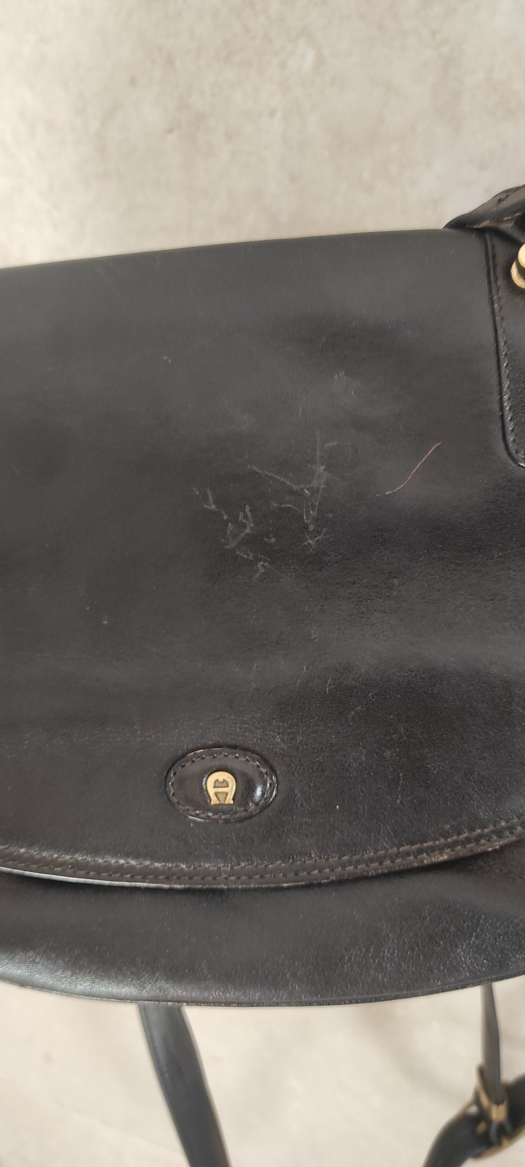 Etienne Aigner × Leather Vintage Etienne Aigner Black Glossy Leather Shoulder Bag Size ONE SIZE - 25 Thumbnail