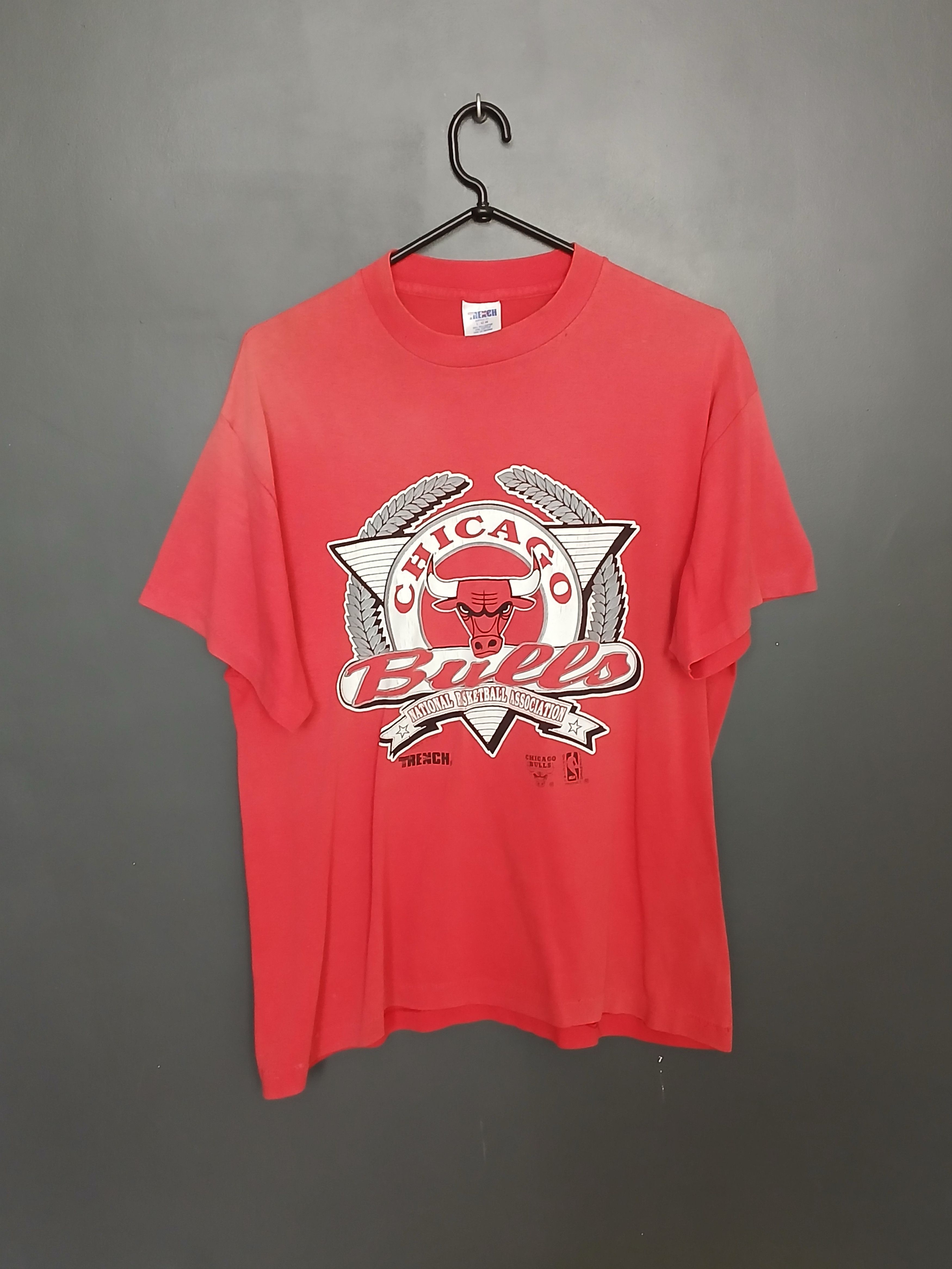 NBA Vintage 1992 NBA Chicago Bulls Basketball T-Shirt Size US L / EU 52-54 / 3 - 1 Thumbnail