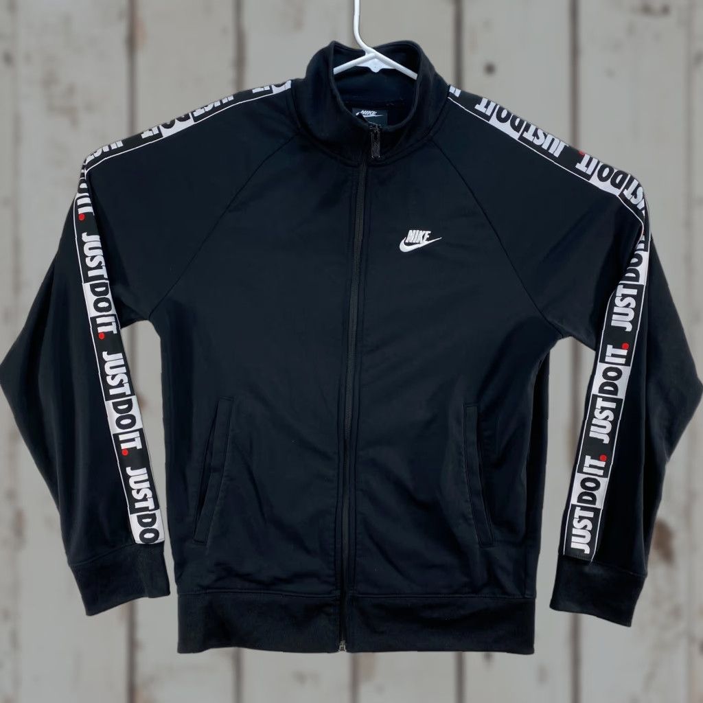 Nike Nike Just Do It Logo Shirt Adult Small Black Jacket Size S / US 4 / IT 40 - 1 Thumbnail