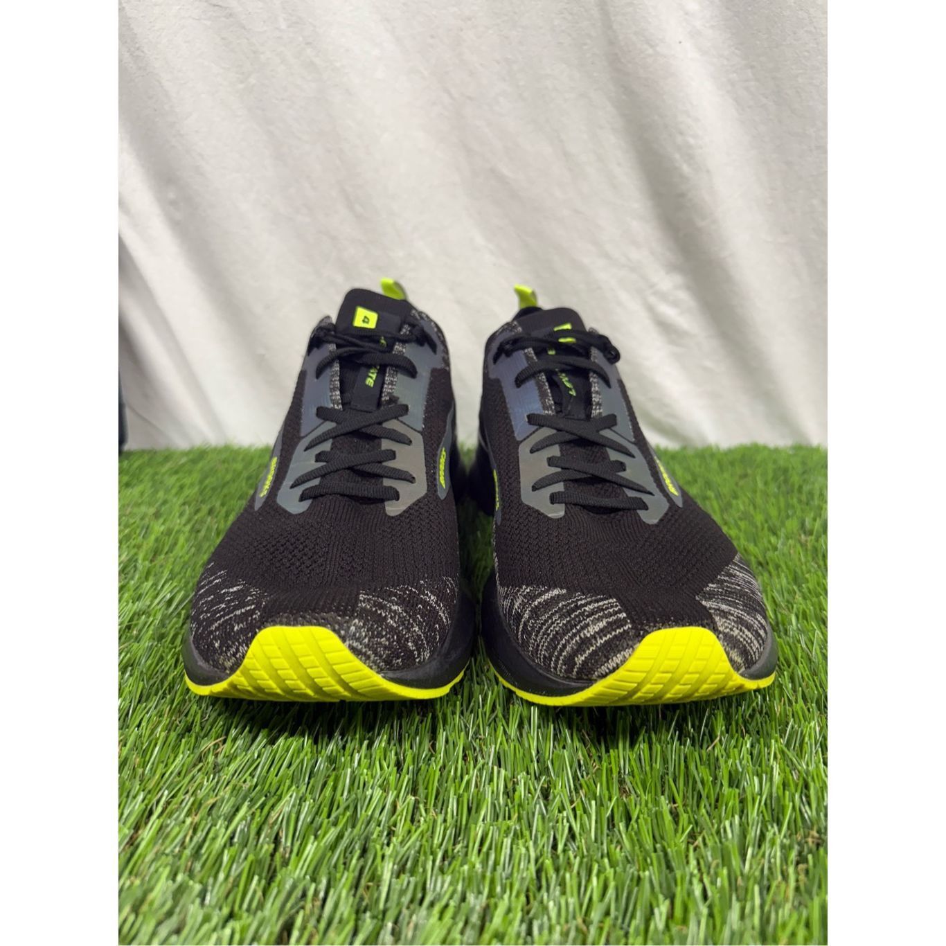 Brooks Size 12 Medium D Brooks Mens Levitate 4 Running Shoe Black~N Size US 12 / EU 45 - 2 Thumbnail