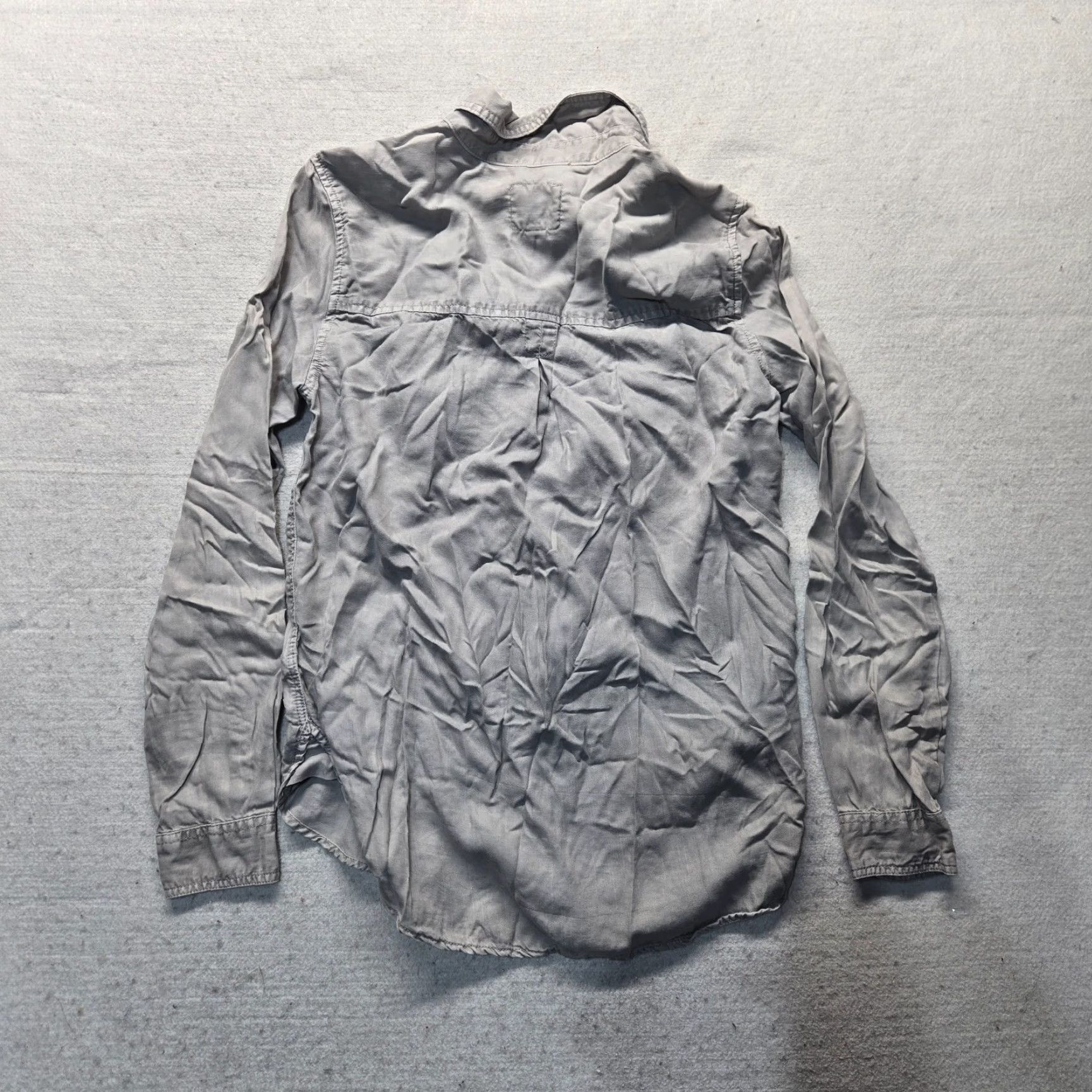 American Eagle Outfitters American Eagle Shirt Women's XS Button Up Long Sleeve Solid Gray Boyfriend Fit Size XS / US 0-2 / IT 36-38 - 7 Thumbnail