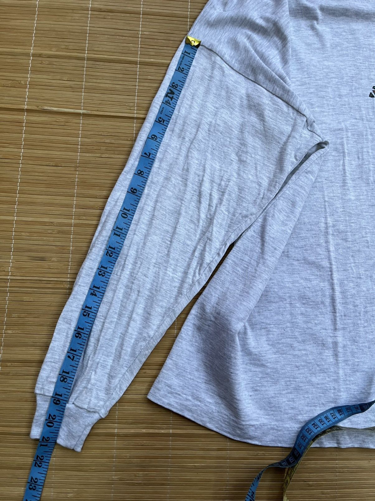 Rip Curl Rare vintage Rip Curl Long Sleeve tee Size US L / EU 52-54 / 3 - 9 Thumbnail