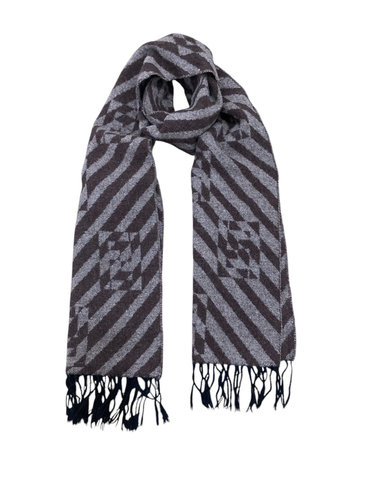 Fendi Fendi Monogram Scarf / Muffler / Wool Size ONE SIZE - 1 Thumbnail