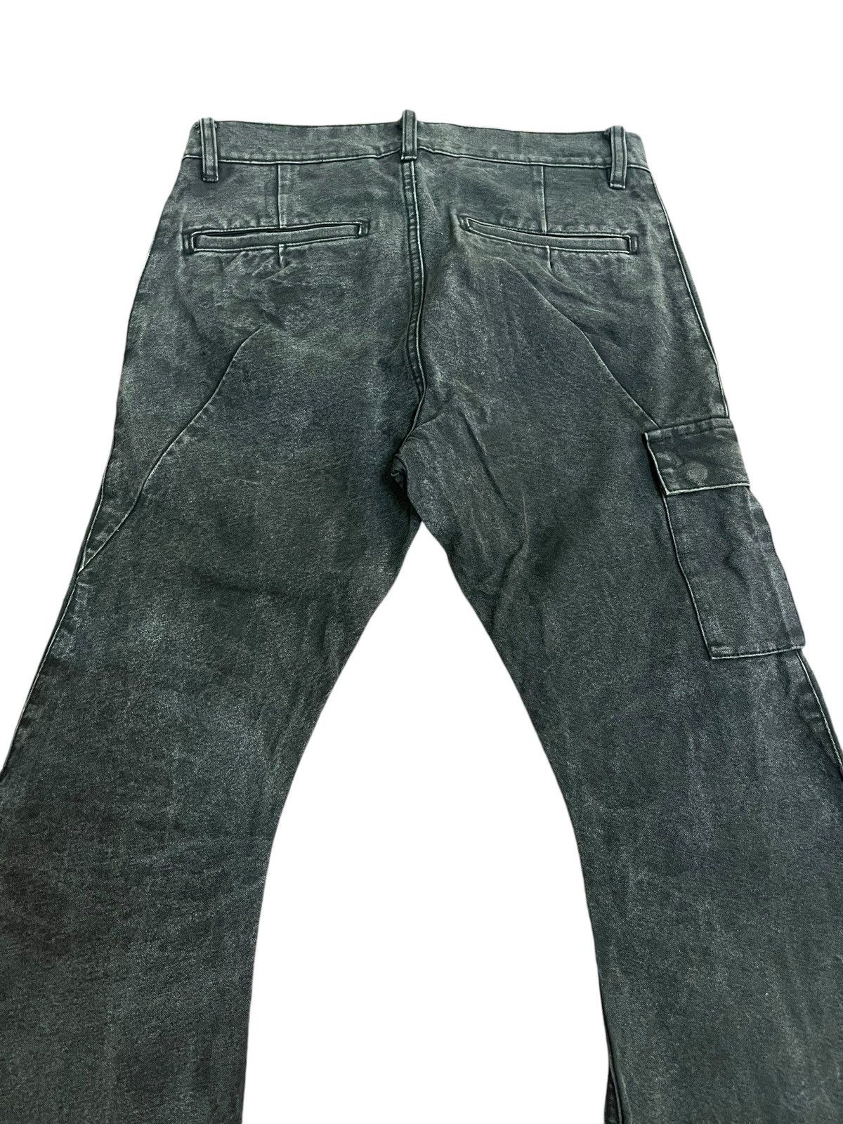 Attachment × Jean × Kazuyuki Kumagai Attachment Vintage Attachment Curved Jeans in size 32 x 32 inches Size US 32 / EU 48 - 7 Thumbnail