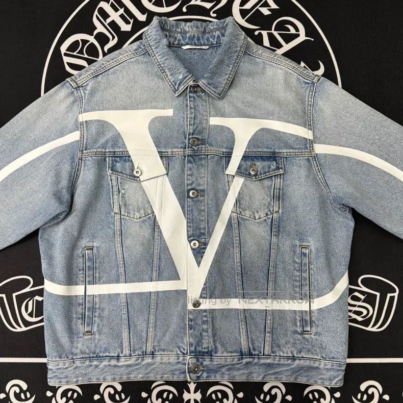 Valentino Valentino Printed denim jacket Size US XL / EU 56 / 4 - 1 Thumbnail