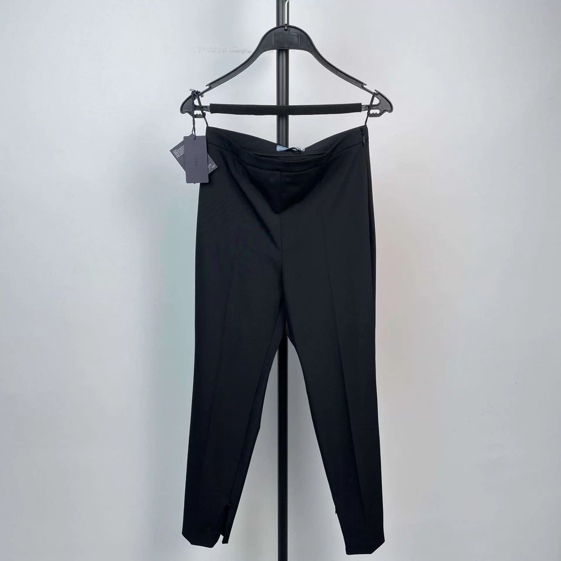Prada Prada Silk Black Side Zip Pants Size 26" / US 2 / IT 38 - 1 Thumbnail