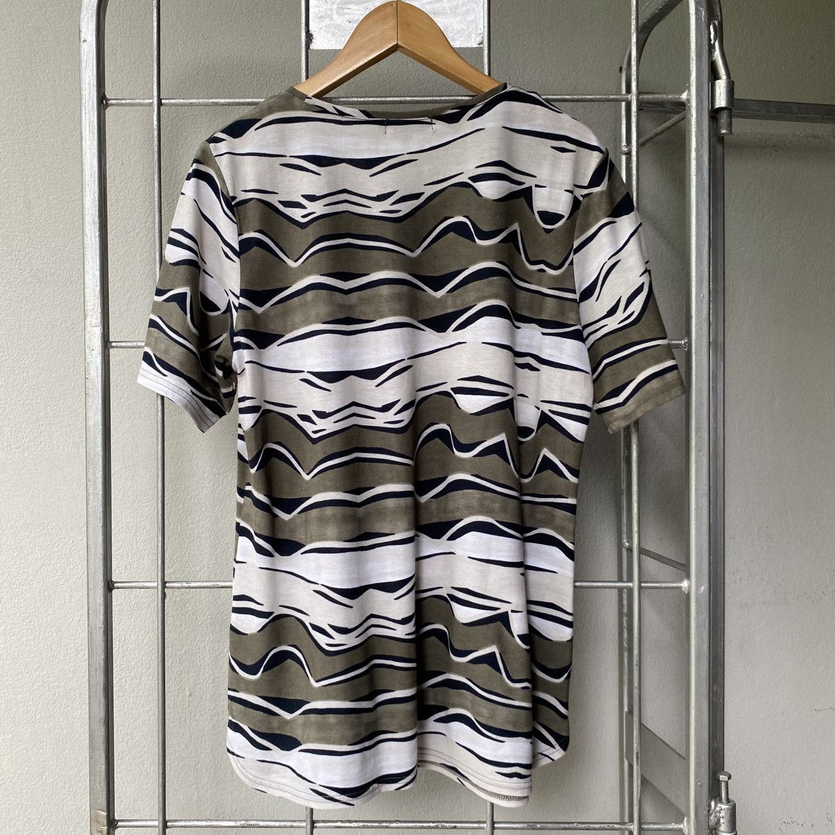 Designer EVEX Olive White Abstract Print T-Shirt Size S / US 4 / IT 40 - 2 Thumbnail