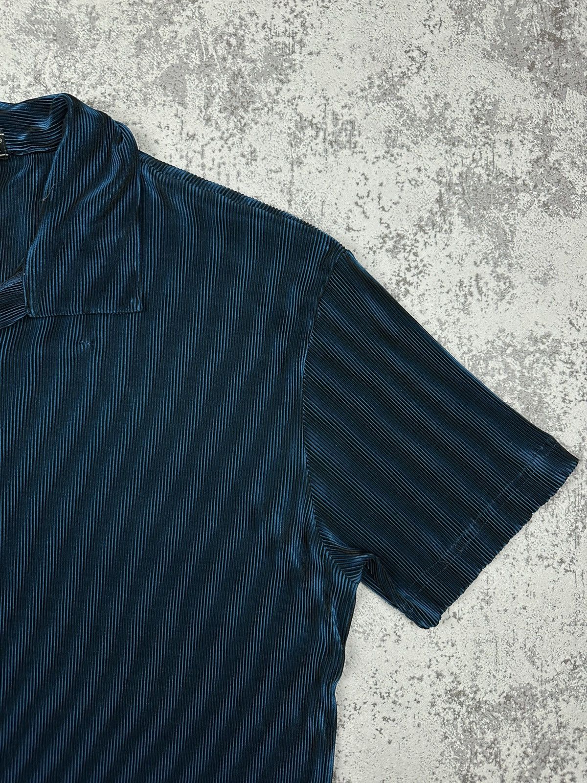 Vintage YMLA Pleated Shirt Made in USA Y2K Clubwear Vibes Size US L / EU 52-54 / 3 - 2 Thumbnail