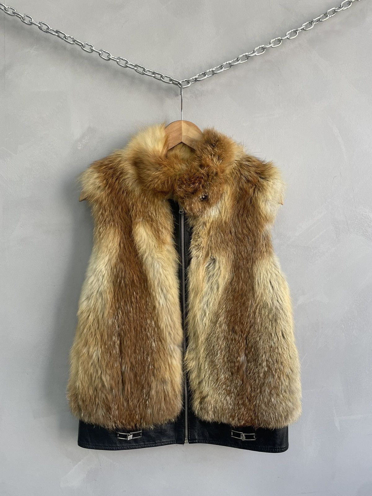 Hysteric Glamour Rare hystericglamour style fur fuzzy vest jacket y2k Size US S / EU 44-46 / 1 - 1 Thumbnail