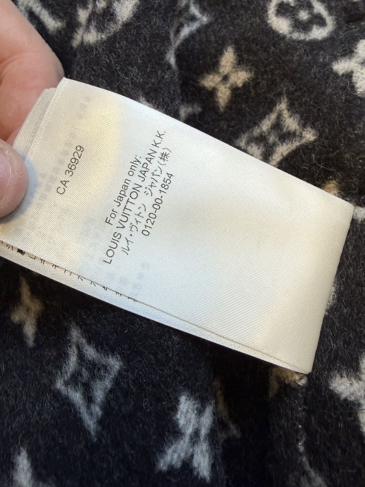 Louis Vuitton Louis Vuitton Hooded Wrap Coat Size US M / EU 48-50 / 2 - 6 Thumbnail