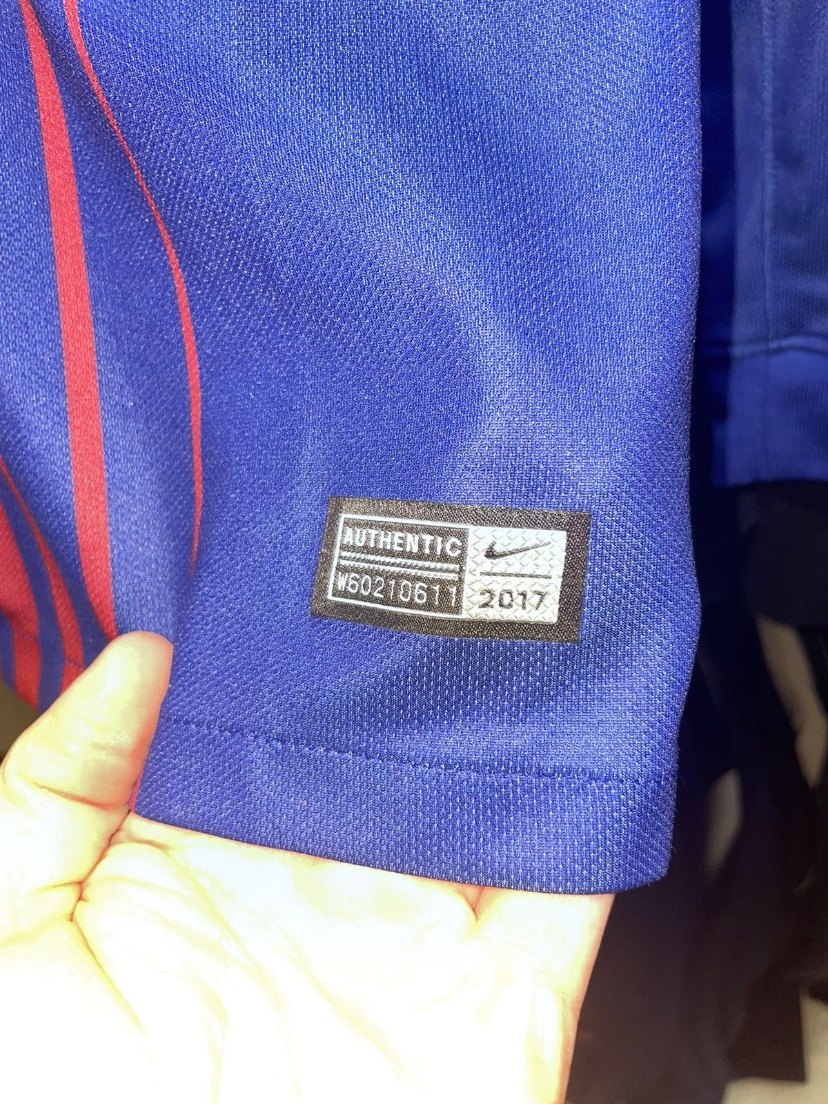 Nike Messi Barcelona 2017 Jersey- Longsleeve Size US M / EU 48-50 / 2 - 3 Thumbnail