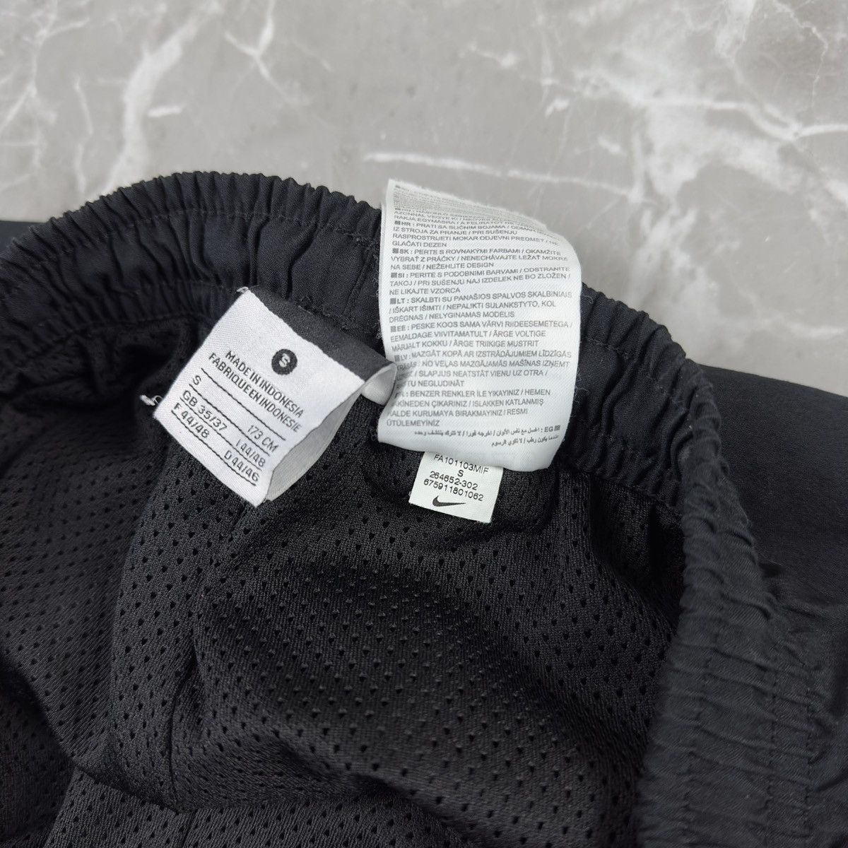 Nike Y2k Nike Nylon Pants Black/Green Size S Size US 30 / EU 46 - 10 Thumbnail