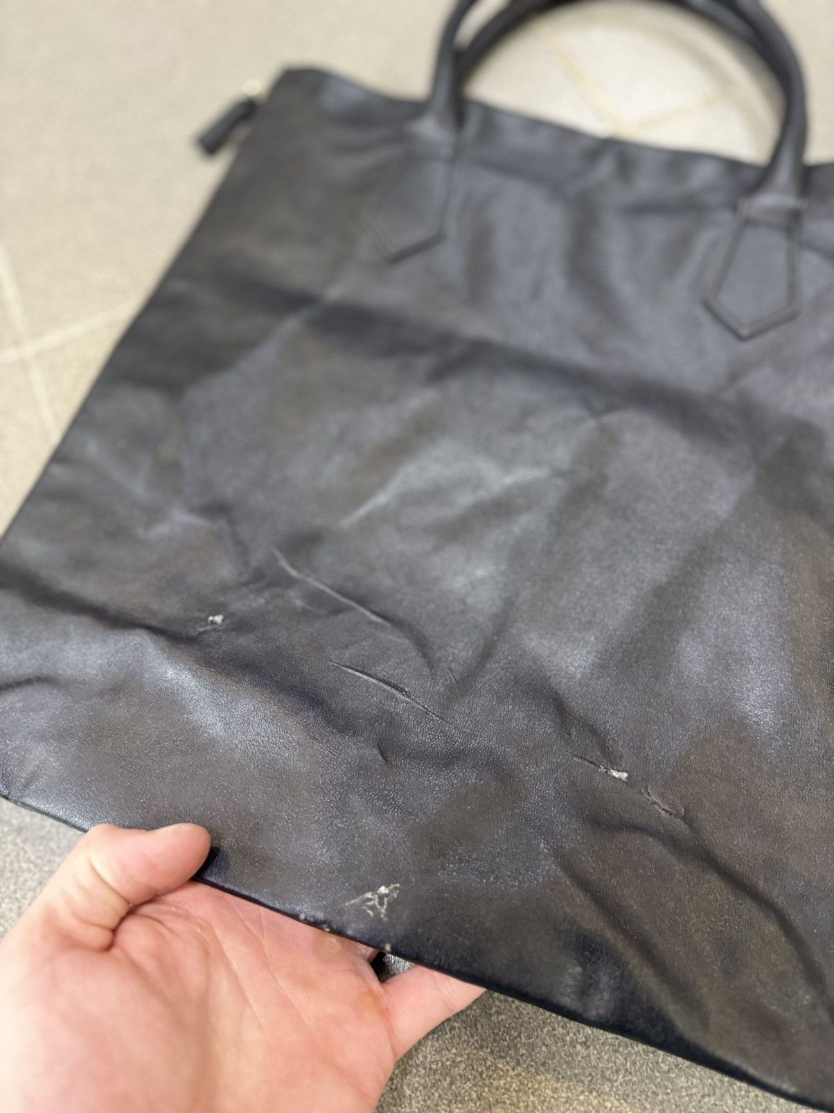Givenchy × Vintage Givenchy Parfums Leather Tote Bag Size ONE SIZE - 9 Thumbnail