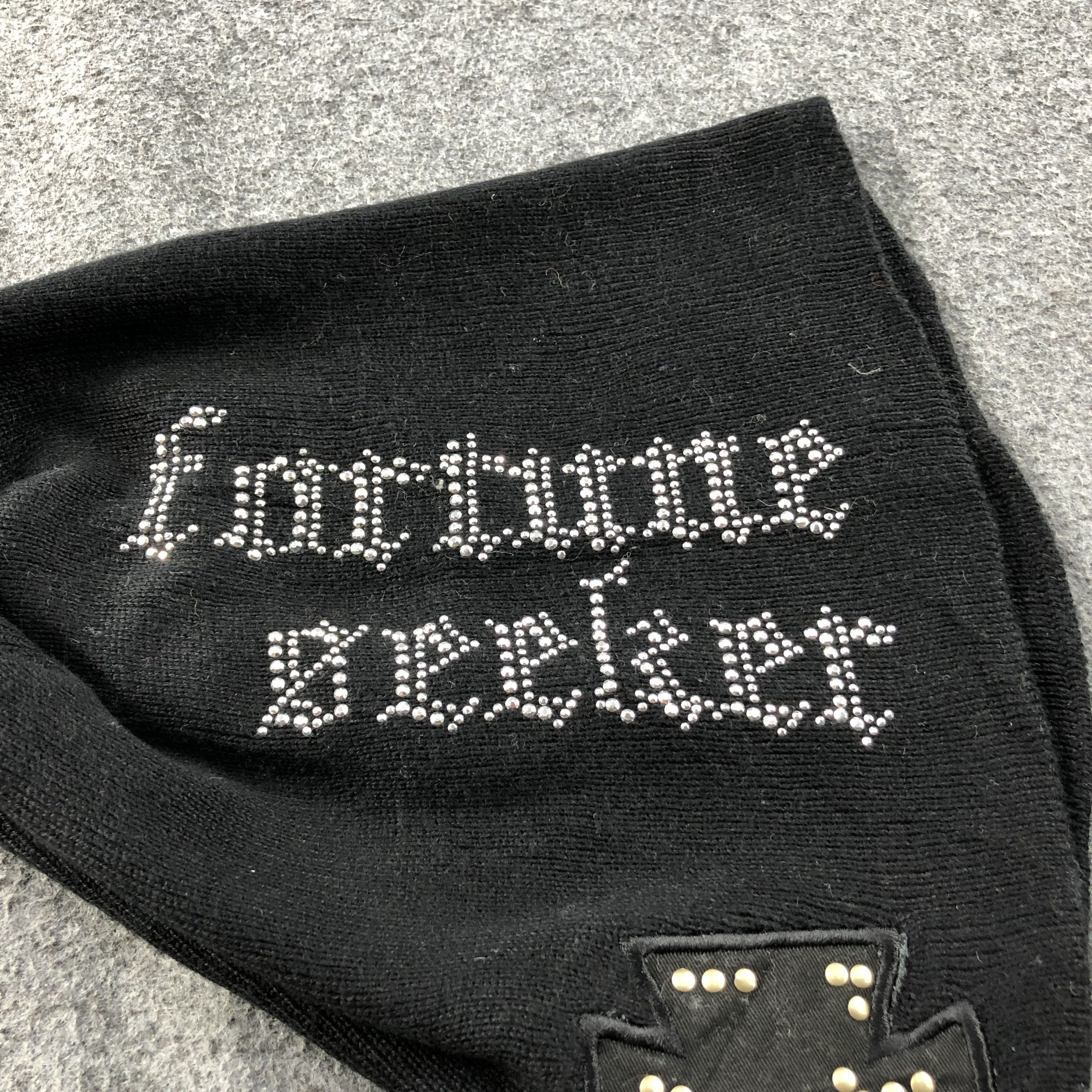 Seditionaries Fortune Seeker Cross Slouchy Beanie Snowcap Snow Hat B362 Size ONE SIZE - 4 Thumbnail