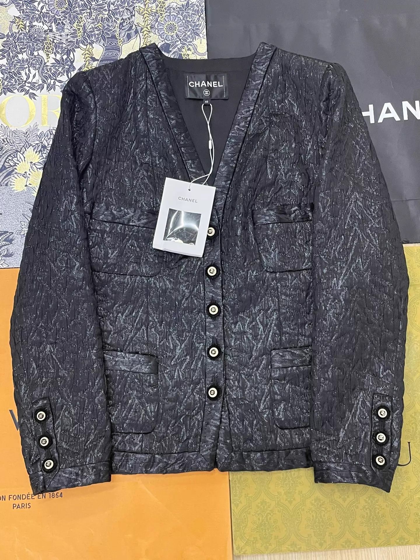 Chanel Chanel Black V-Neck Women's Jacket 40 Size S / US 4 / IT 40 - 1 Thumbnail