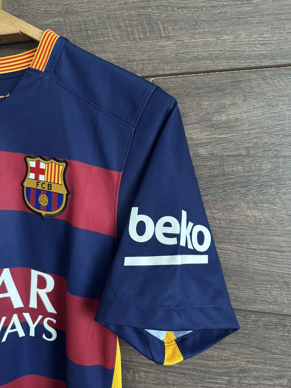 Nike Nike Barcelona 2015/2016 Home Away Jersey Football T-Shirt Size US S / EU 44-46 / 1 - 5 Thumbnail