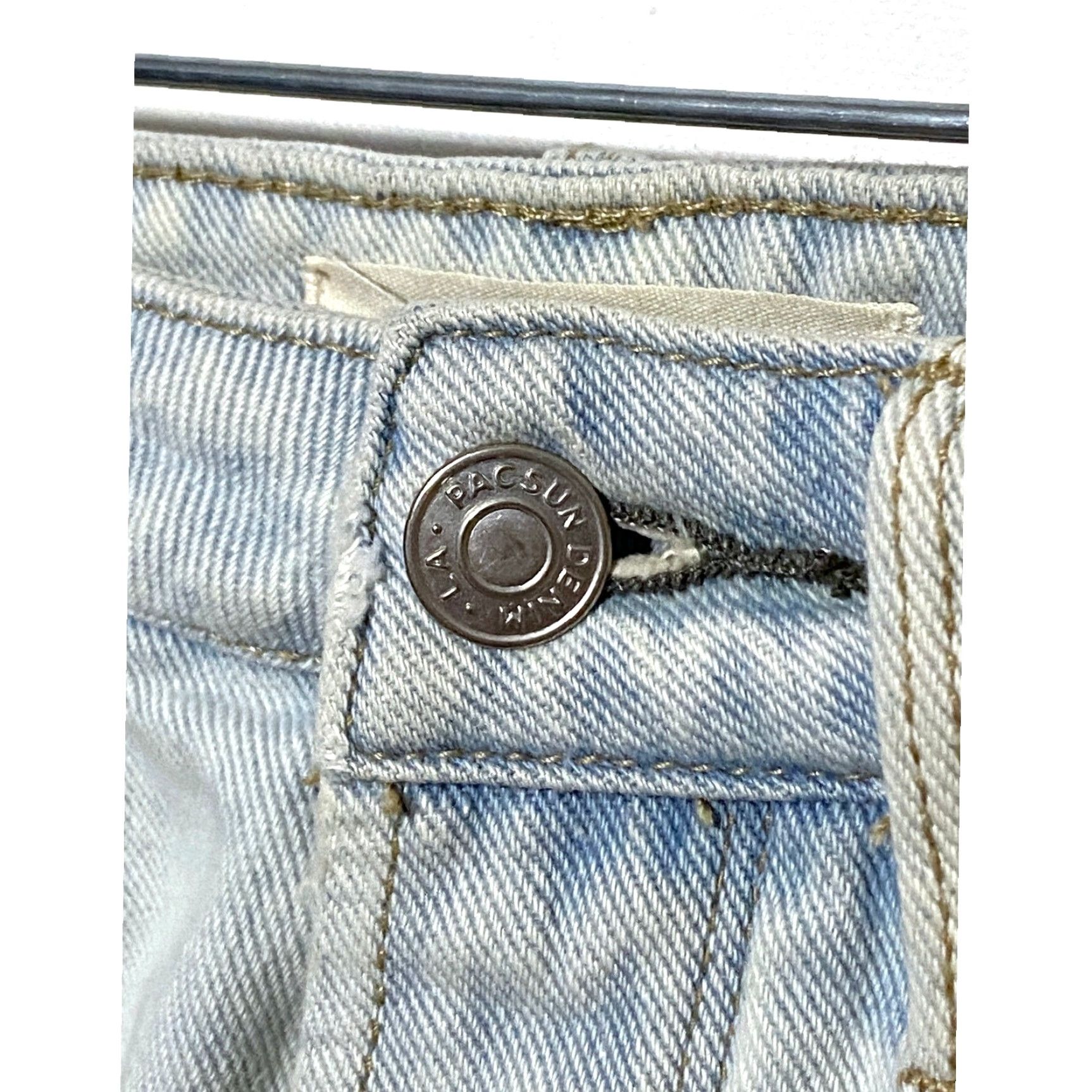 Pacsun VINTAGE PacSun Denim Girlfriend Shorts 22 Button Fly Cuffed Distressed Festival Grunge Womens Shorts 22 Blue Size 40" / US 18 - 5 Thumbnail