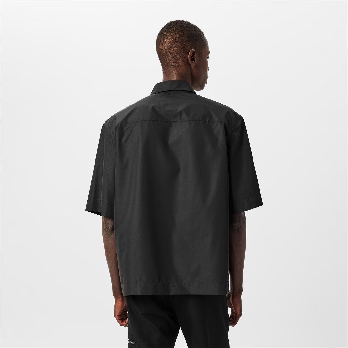 Givenchy o1g2r1mq0426 Short Sleeved Zip Shirt in Black Size US L / EU 52-54 / 3 - 4 Thumbnail