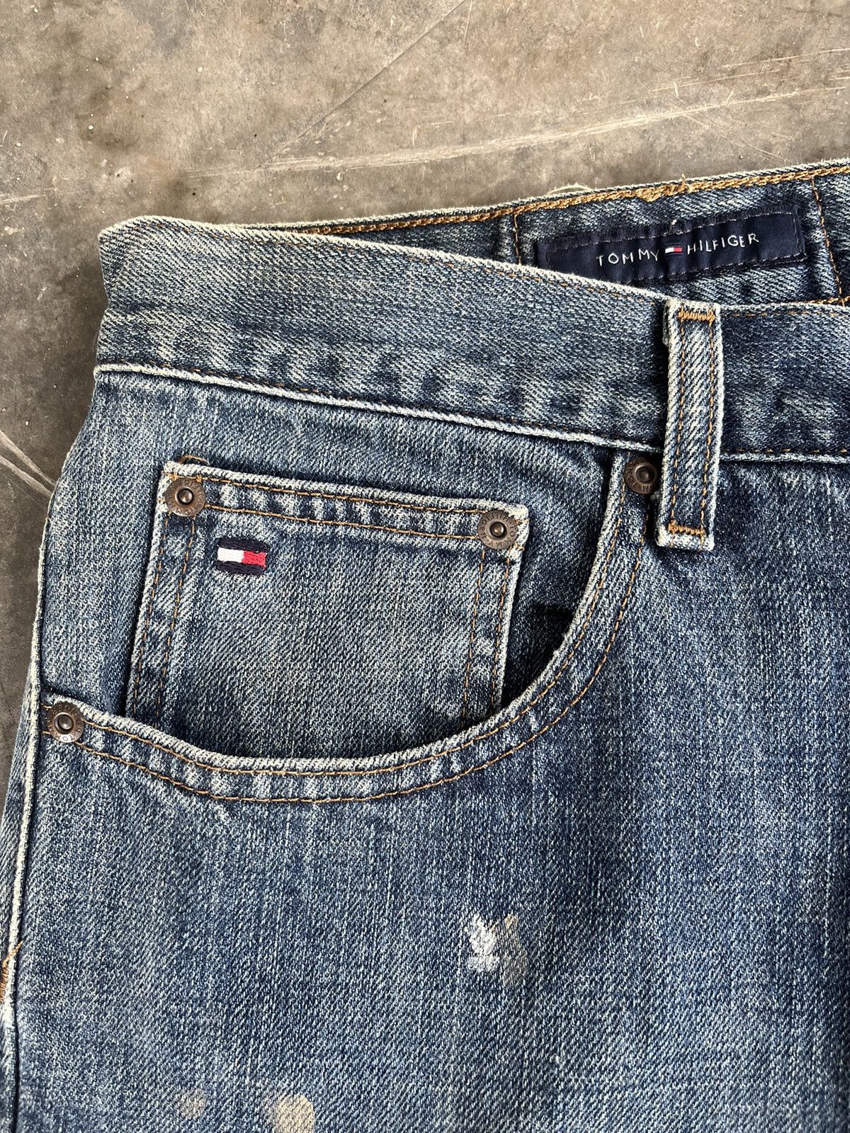 Tommy Hilfiger × Vintage Baggy Tommy Hilfiger Denim Size US 38 / EU 54 - 14 Thumbnail