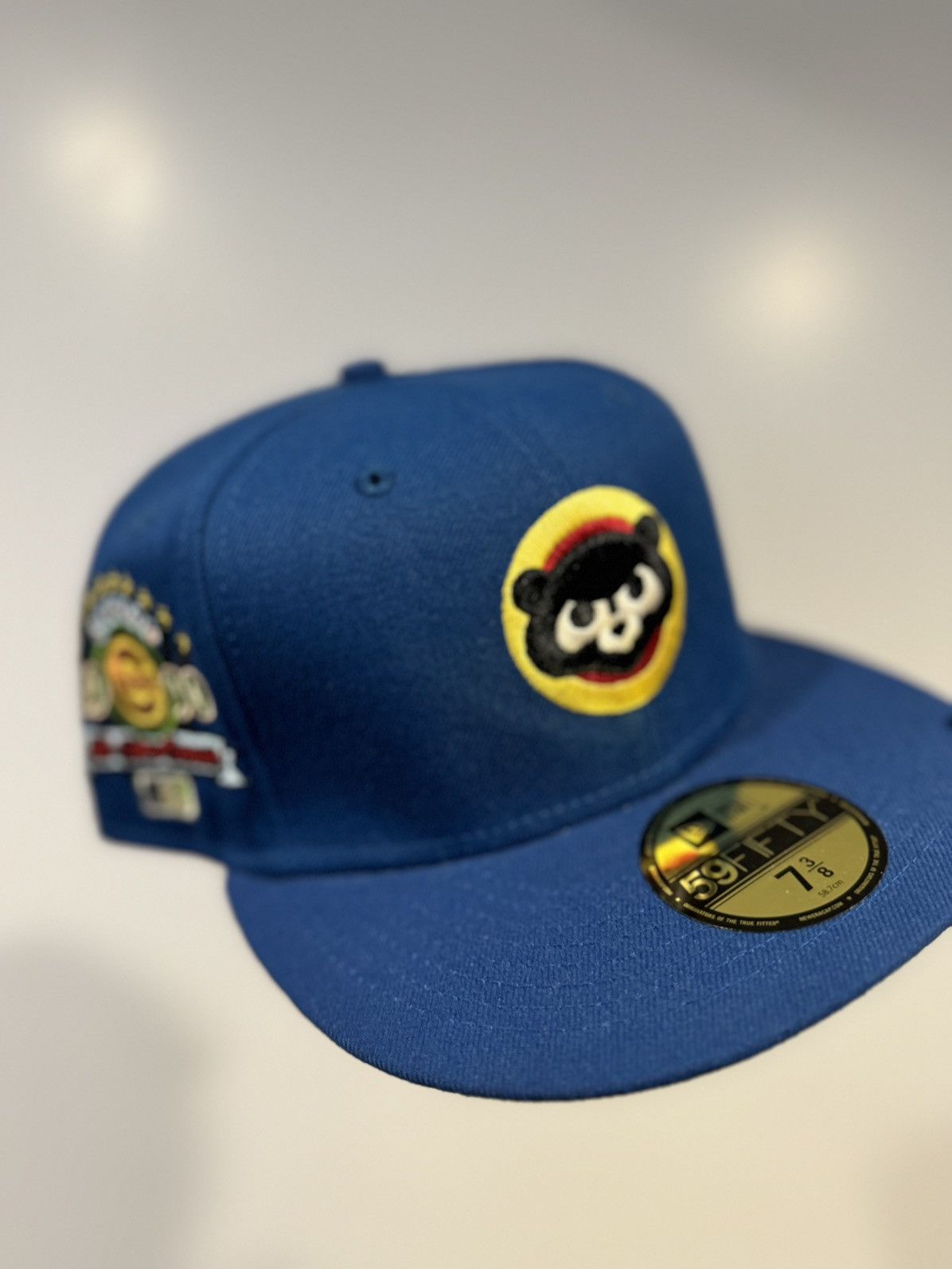 MLB × MyFitteds × New Era Myfitteds Exclusive Chicago Cubs Seal Of The City Size 7 3/8 Size ONE SIZE - 1 Thumbnail