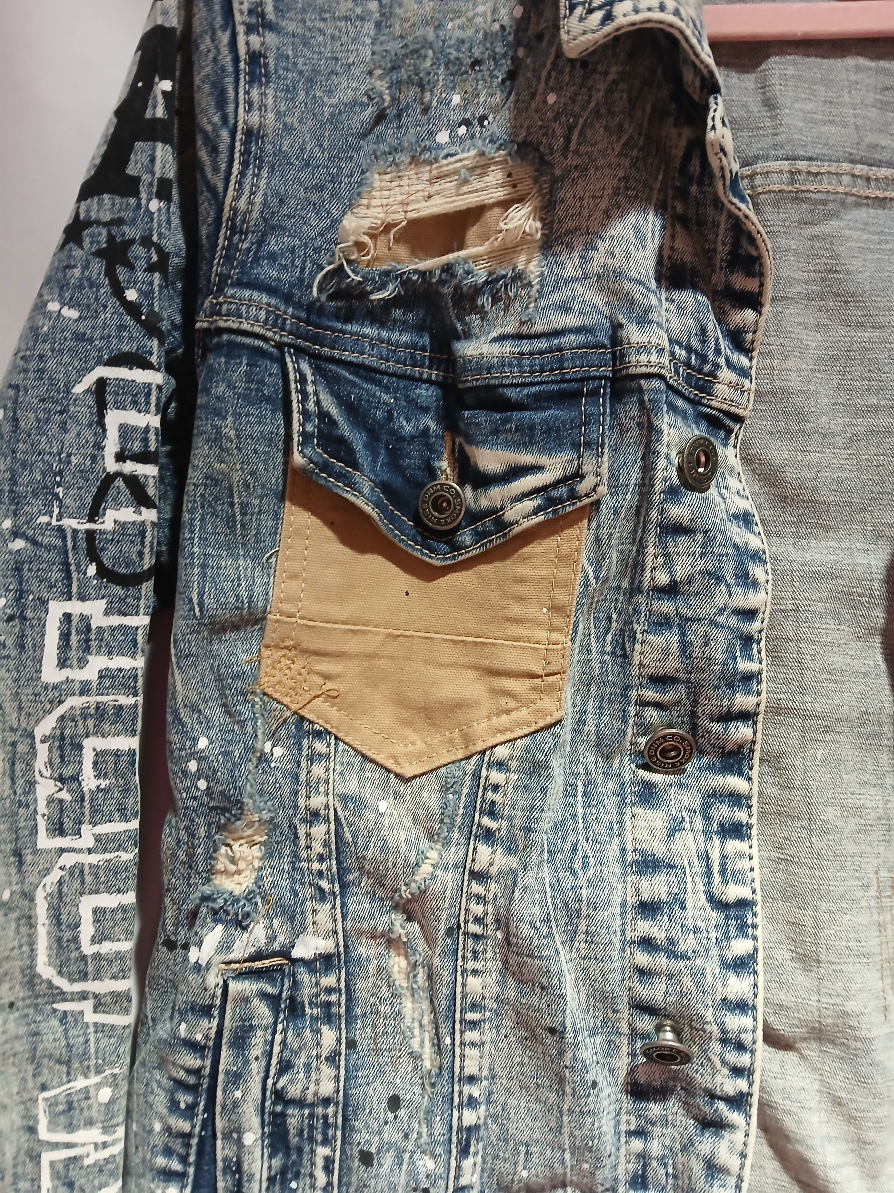 Smoke rise men's distressed denim jacket size medium