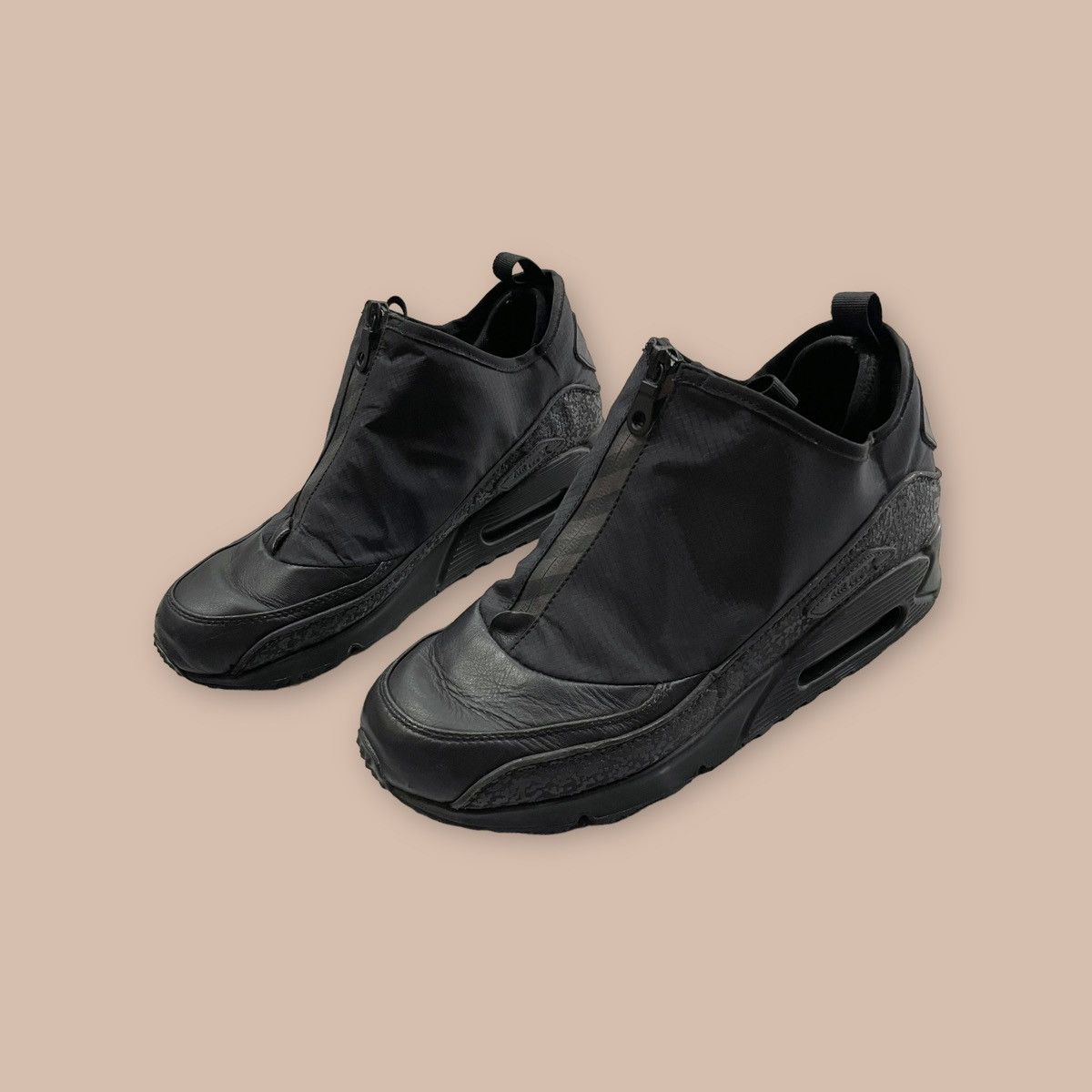 image of Nike Air Max 90 Utility 'triple Black' Shoes, Men's