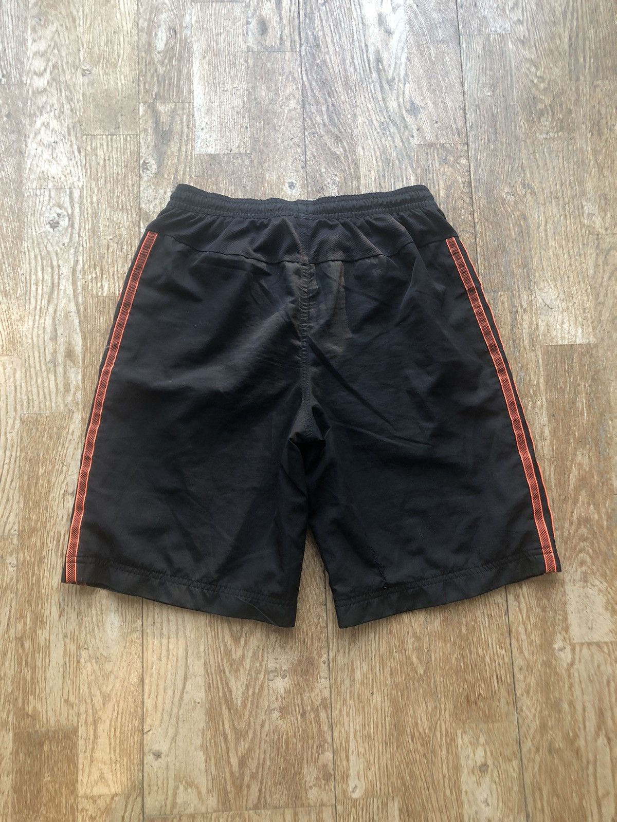 Adidas ADIDAS CLASSIC SPORT RUNNING VINTAGE LIGHT SHORTS Size US 28 / EU 44 - 2 Thumbnail