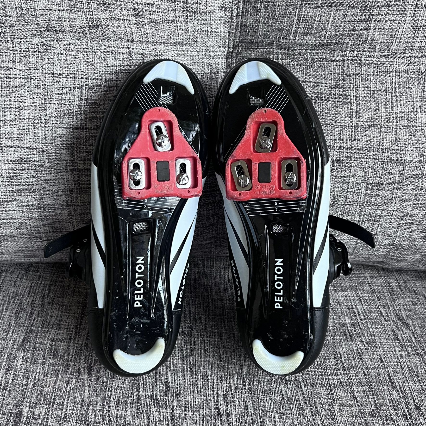 Peloton Peloton Cycling Shoes With Cleats, Mens Size US 9 Size US 9 / EU 42 - 6 Thumbnail