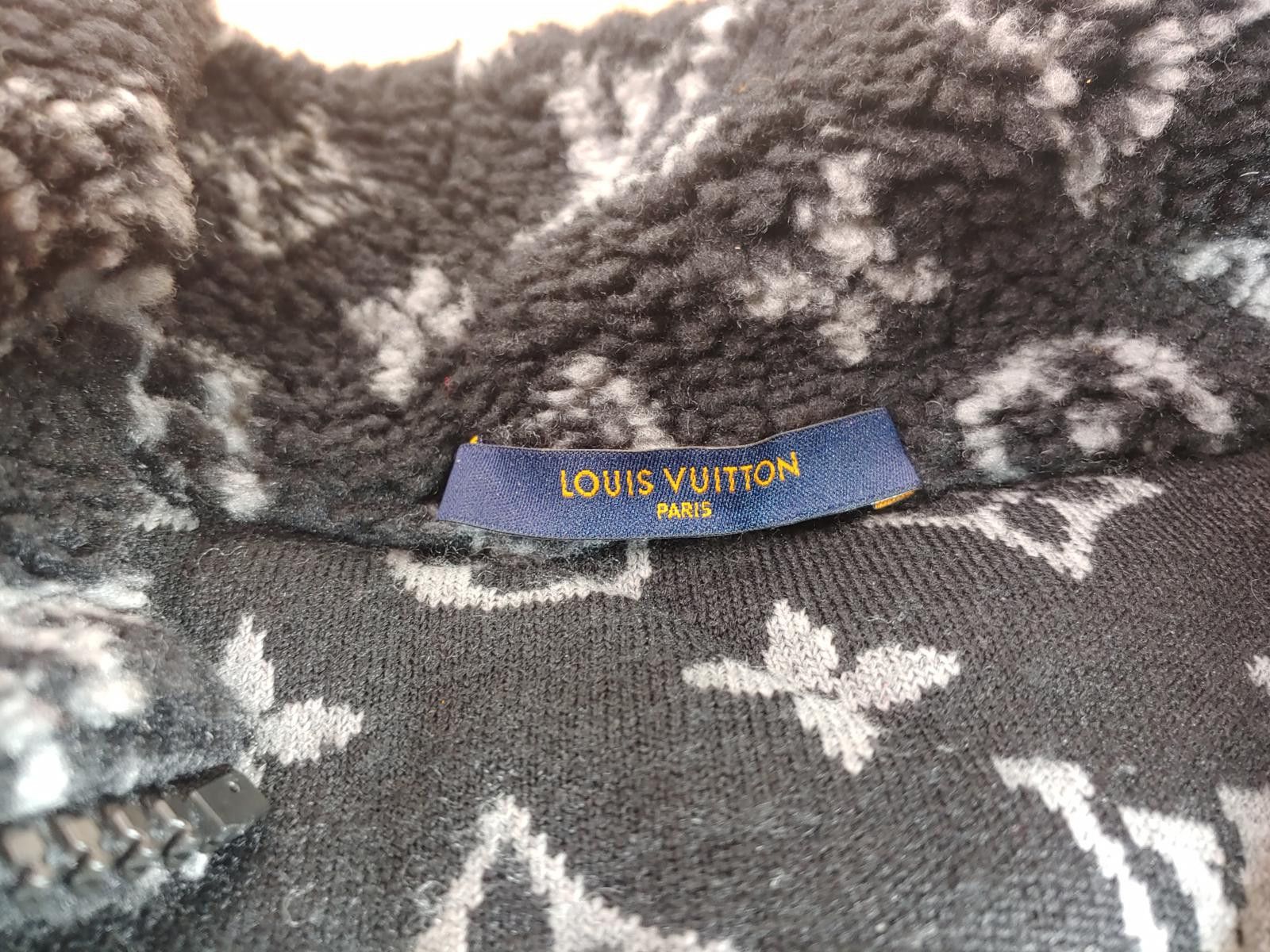 Louis Vuitton Louis Vuitton Monogram Fleece Jacket in Black Size US XL / EU 56 / 4 - 7 Thumbnail