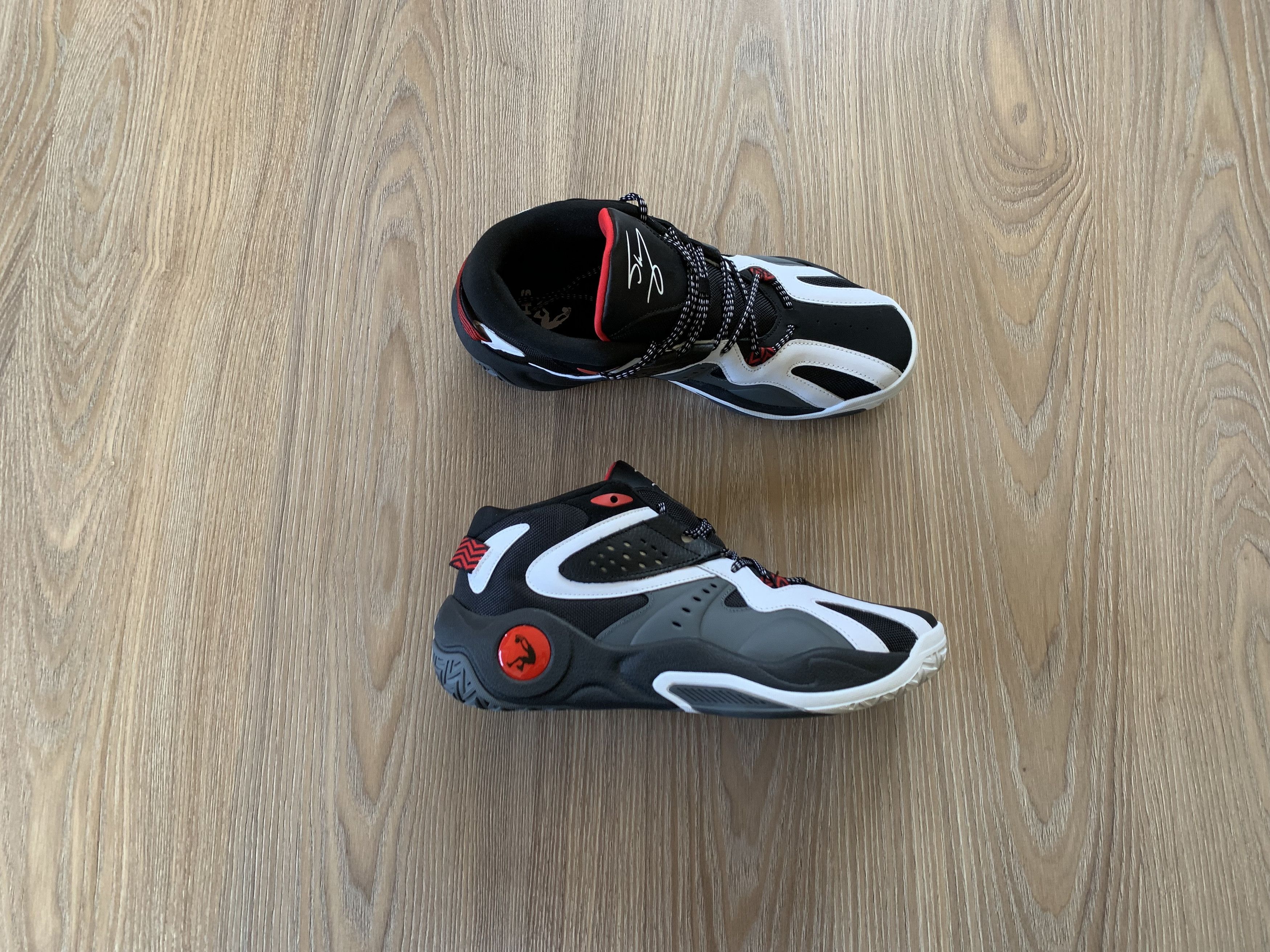 Other Mens Shaqnotix Grey Sneakers Size US 11 / EU 44 - 11 Thumbnail