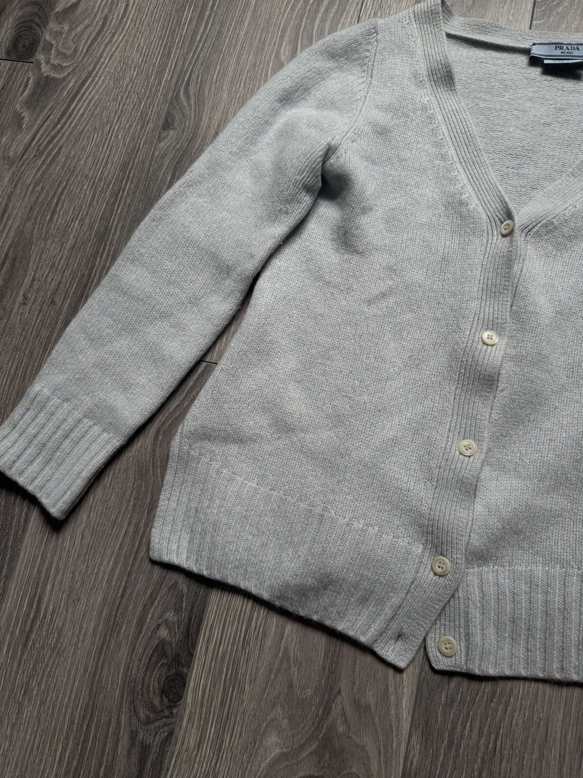 Prada Prada Cashmere/ Silk Cardigan 42 Size M / US 6-8 / IT 42-44 - 4 Thumbnail