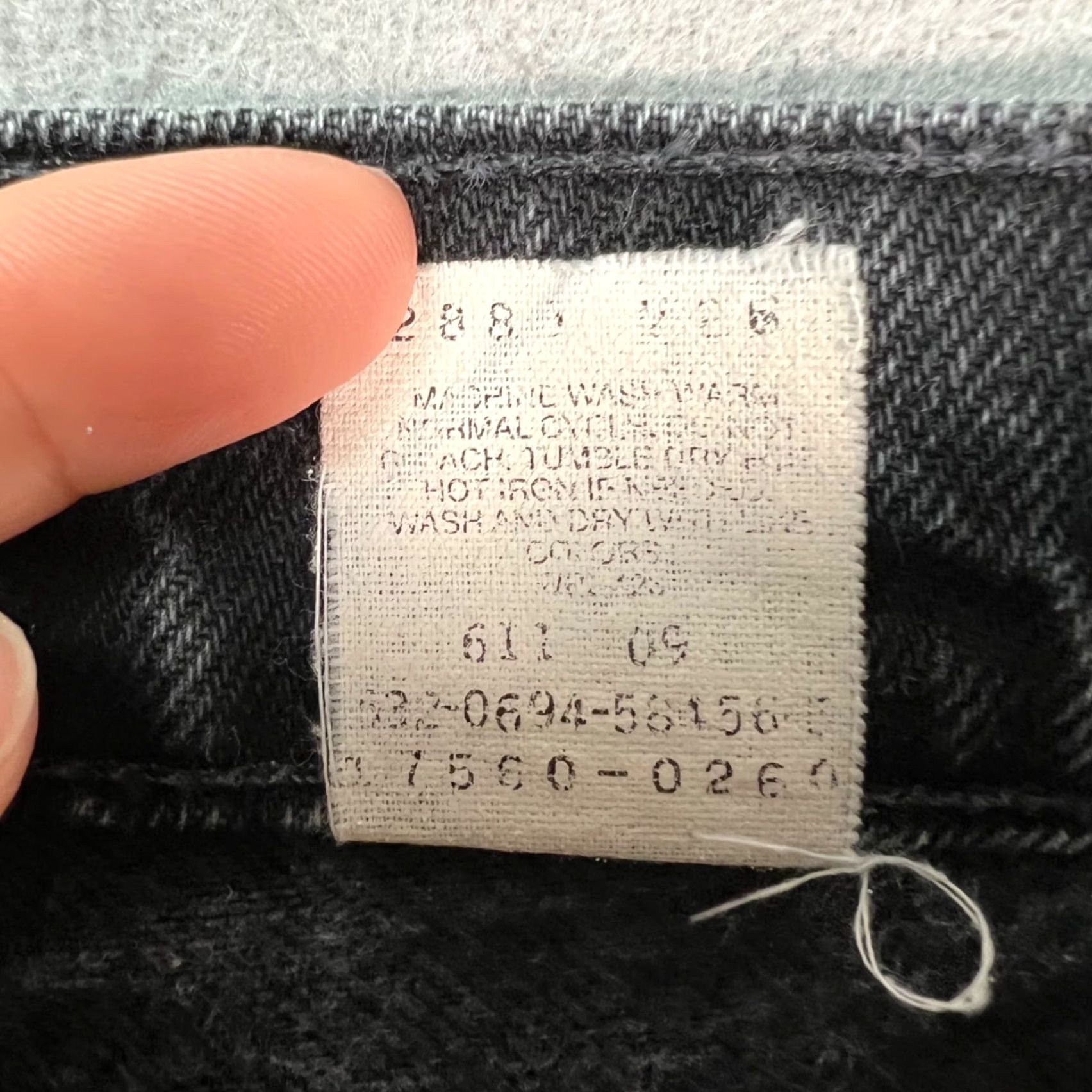 Levi's VINTAGE Levi's 560 Womens Jeans 25 x 31 Black Denim Straight Leg High Rise 560 Womens Size 42" / US 20 - 5 Thumbnail