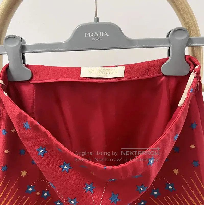 Valentino Valentino Red Wool Blend A-Line Skirt . Size 27" / US 4 / IT 40 - 5 Thumbnail