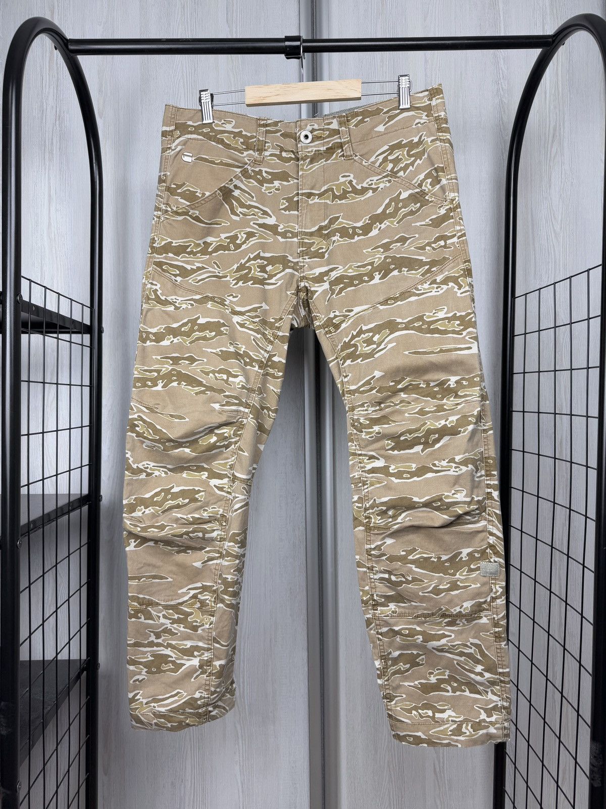 G-Star G-Star Raw Rovic Qane Camo DC 3D Tapered Desert Sand Pants Size US 33 - 1 Thumbnail