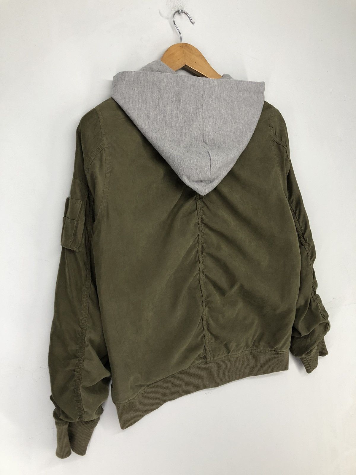 Japanese Brand × Vintage Private Pause Hooded Bomber Jacket Size US M / EU 48-50 / 2 - 5 Thumbnail
