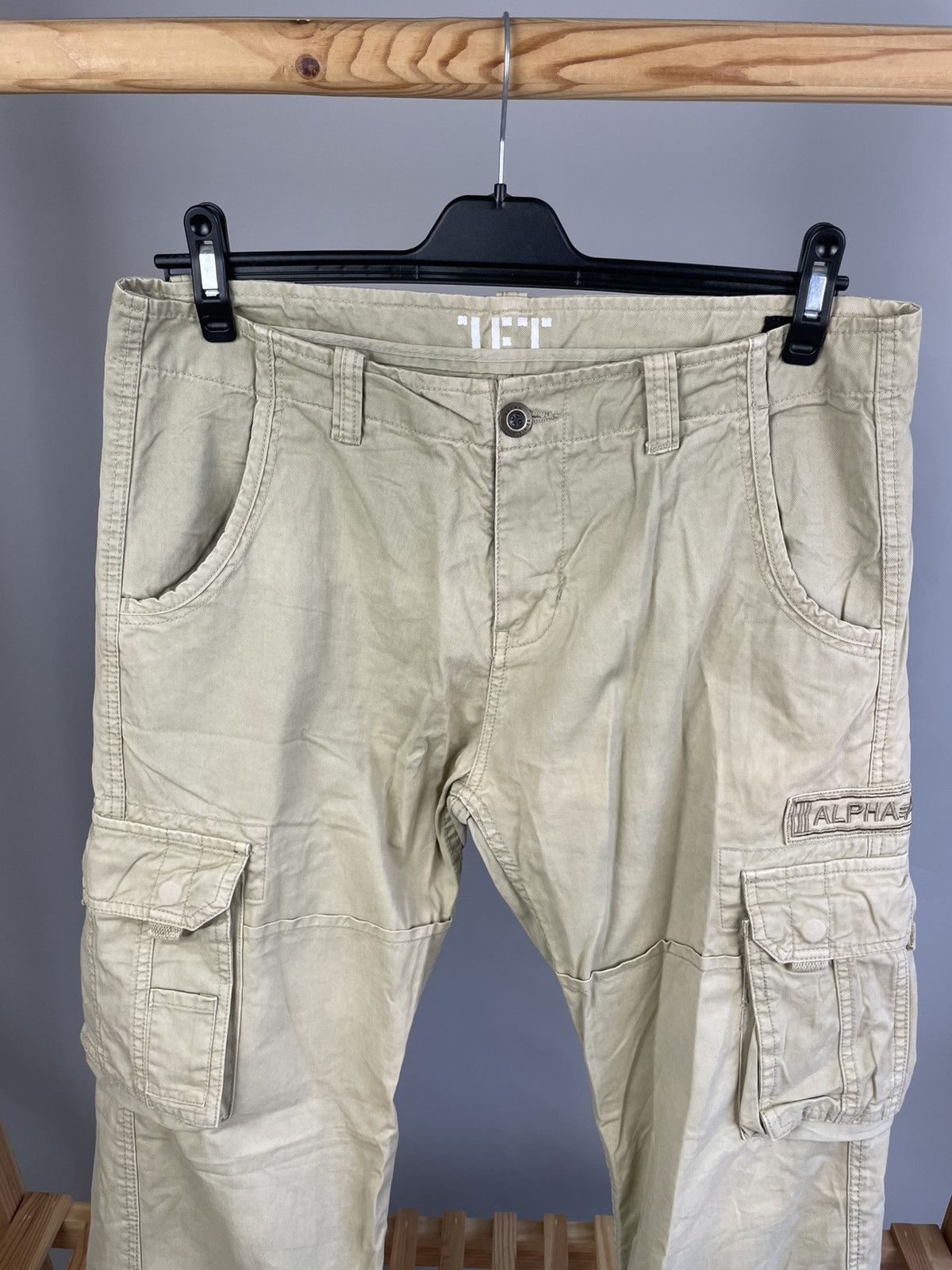 Alpha Industries Vintage alpha industries cargo pants size 34 Size US 34 / EU 50 - 2 Thumbnail