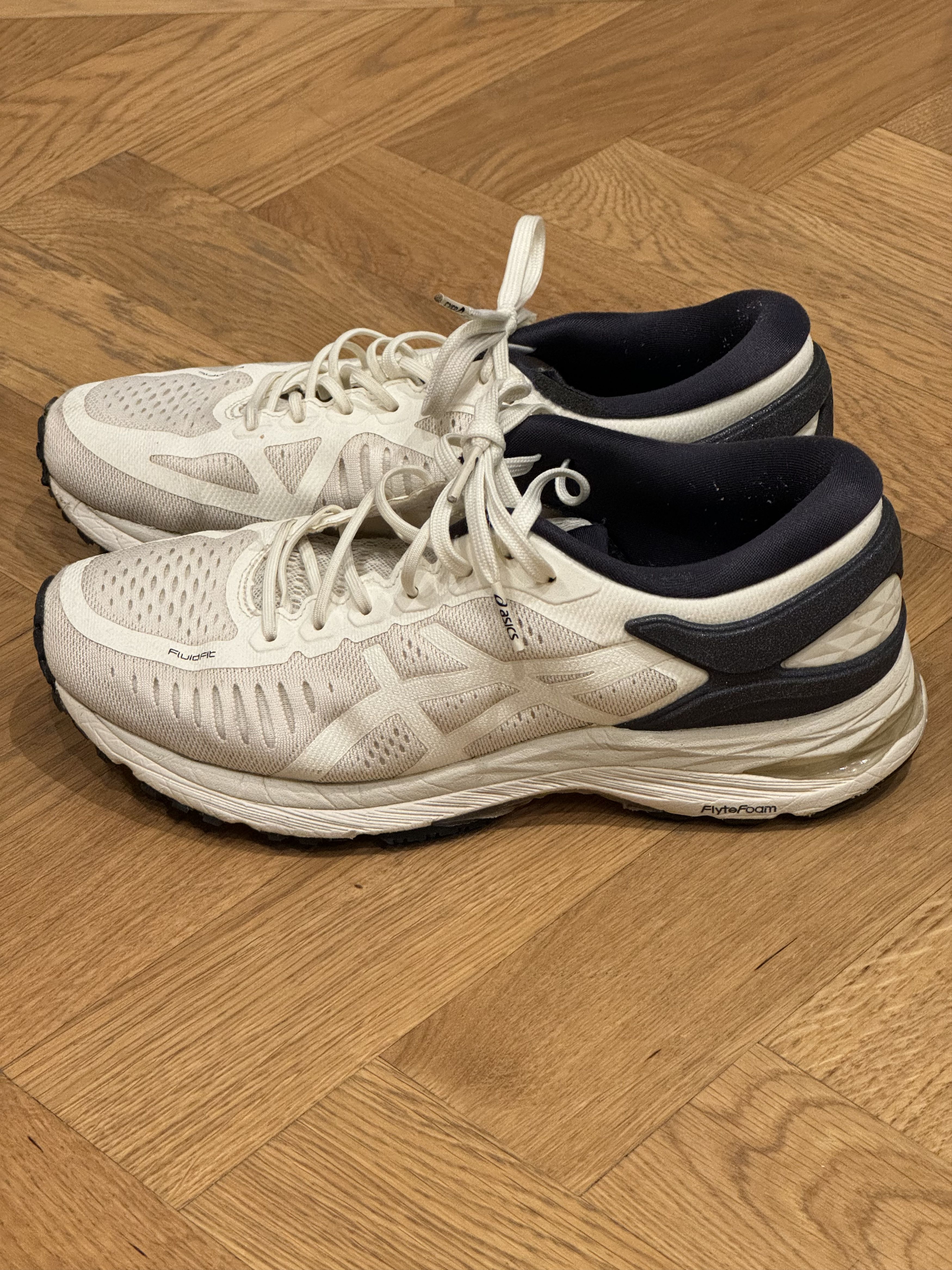 image of Asics Metarun Women Running Trainer Shoes in Off White (Size 8)